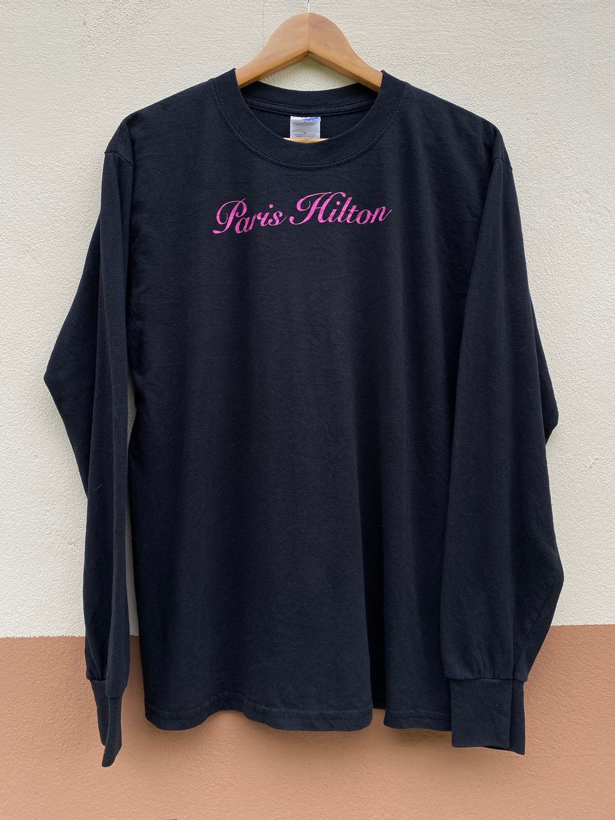 Band Tees Vintage Paris Hilton Longsleeve American media personality Size US M / EU 48-50 / 2 - 1 Thumbnail