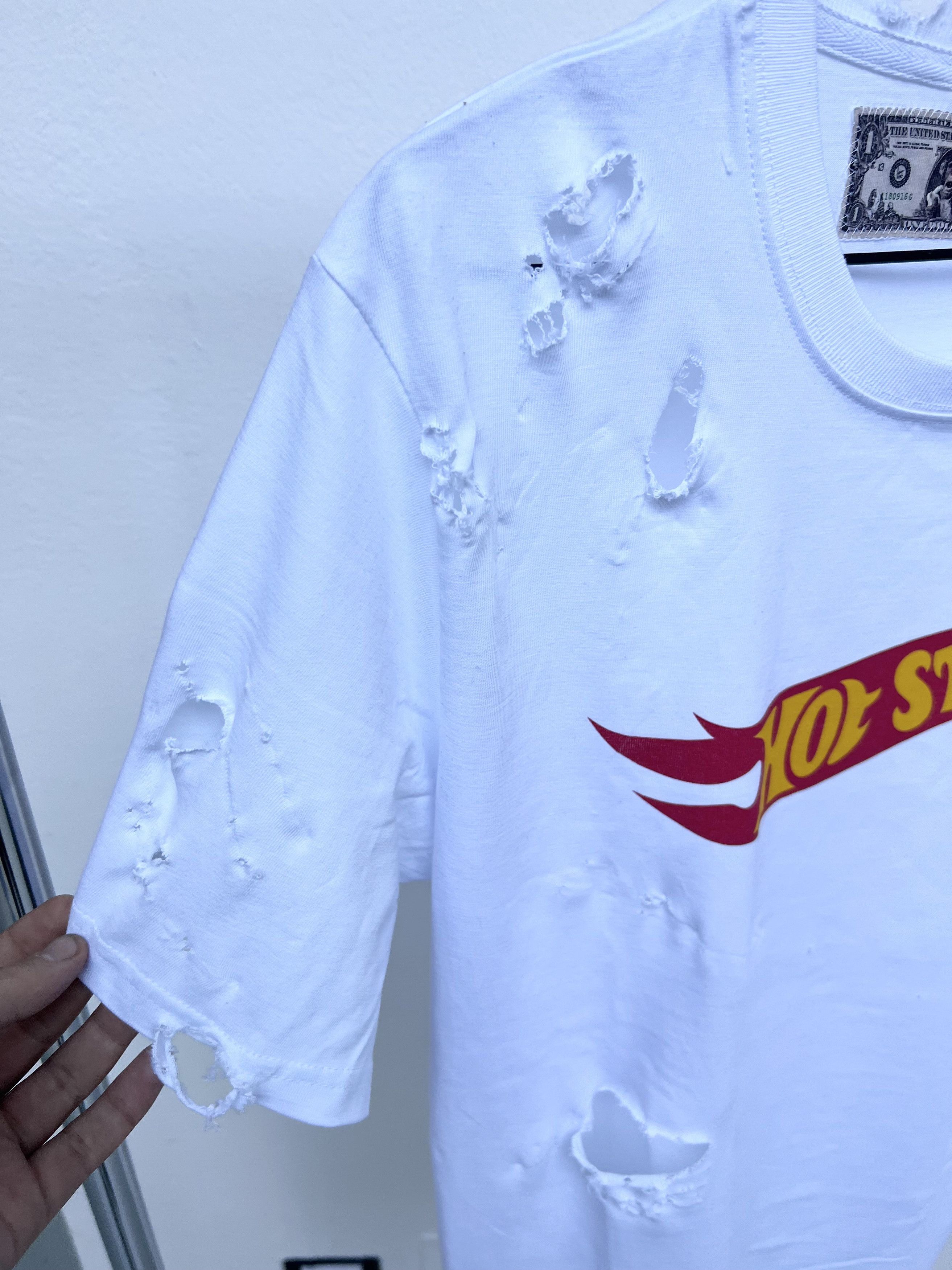 LOHA VETE HOT STUFF Print Distressed T- Shirt Size US L / EU 52-54 / 3 - 4 Thumbnail