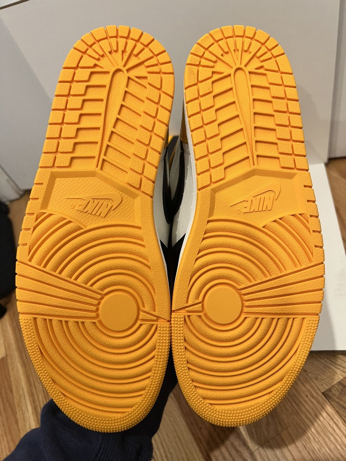 Jordan Brand Jordan 1 Taxi size 11 DS Size US 11 / EU 44 - 5 Thumbnail