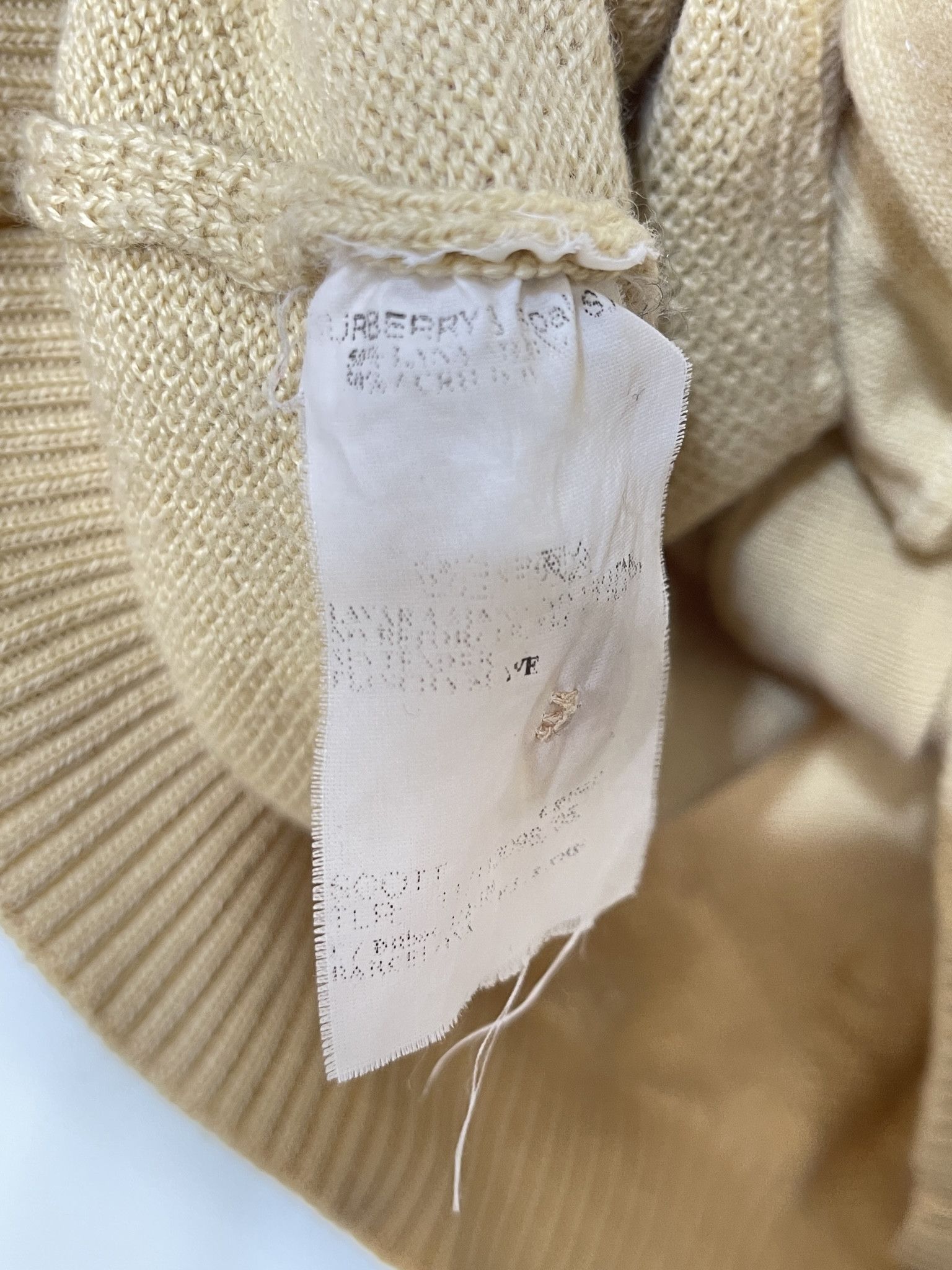 Burberry 🔥 heavy sweater cardigan vintage 90s Burberry size L Size US L / EU 52-54 / 3 - 5 Thumbnail