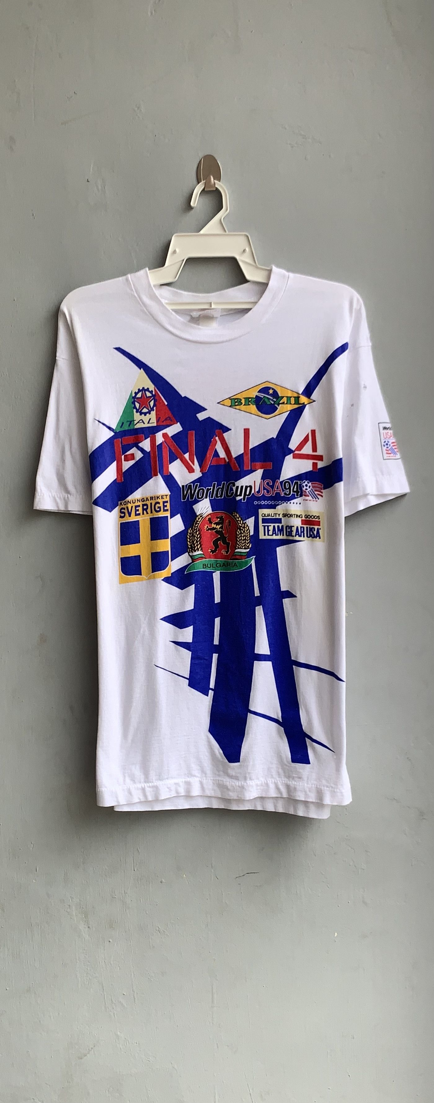 Vintage Italy Vs Brazil World Cup USA 1994s Vintage Shirt Size US L / EU 52-54 / 3 - 3 Thumbnail