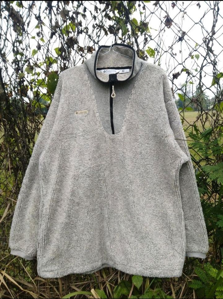 Columbia Sportwear Company Fleece Sweatshirt
