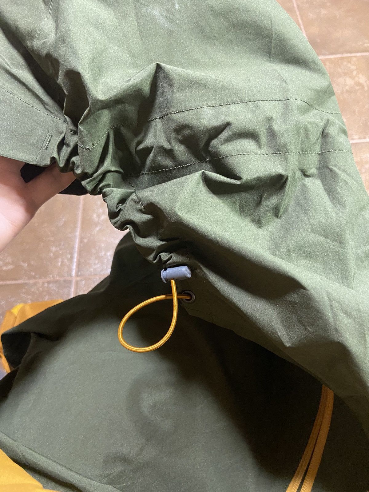 Outdoor Research Outdoor research gore-tex men’s foray jacket size m Size US M / EU 48-50 / 2 - 4 Thumbnail