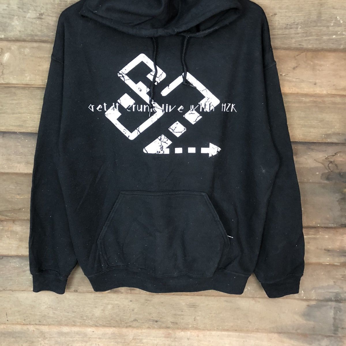 Band Tees HZK sweatshirt Gildan Black Hoodie #4795 Size US L / EU 52-54 / 3 - 3 Thumbnail