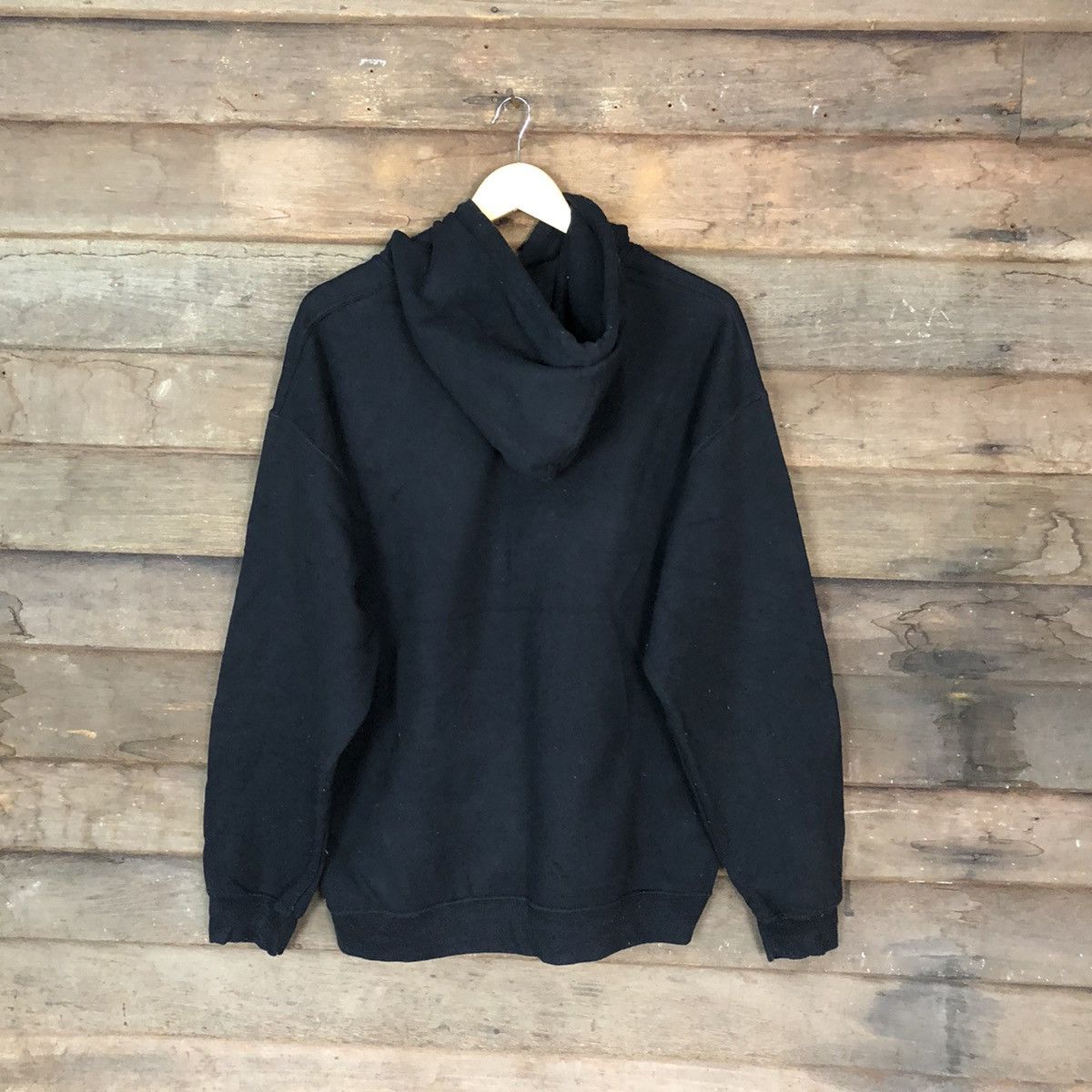 Band Tees HZK sweatshirt Gildan Black Hoodie #4795 Size US L / EU 52-54 / 3 - 9 Thumbnail