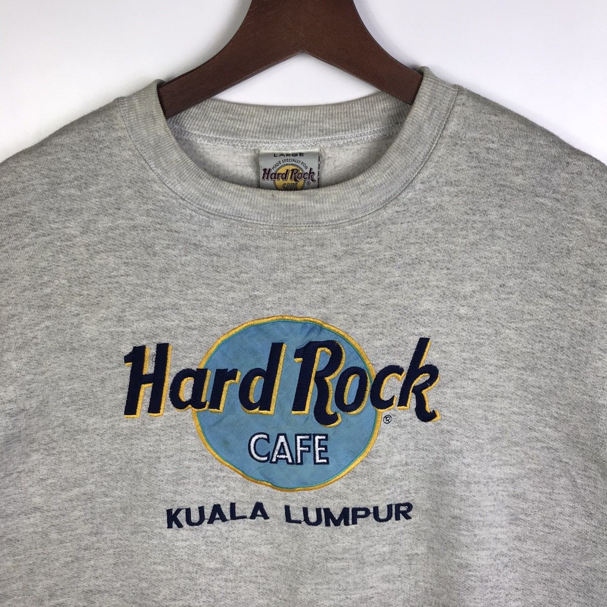 Hard Rock Cafe 90s Hard Rock Cafe Vintage Sweatshirt Big Logo Embroidery Size US L / EU 52-54 / 3 - 3 Thumbnail
