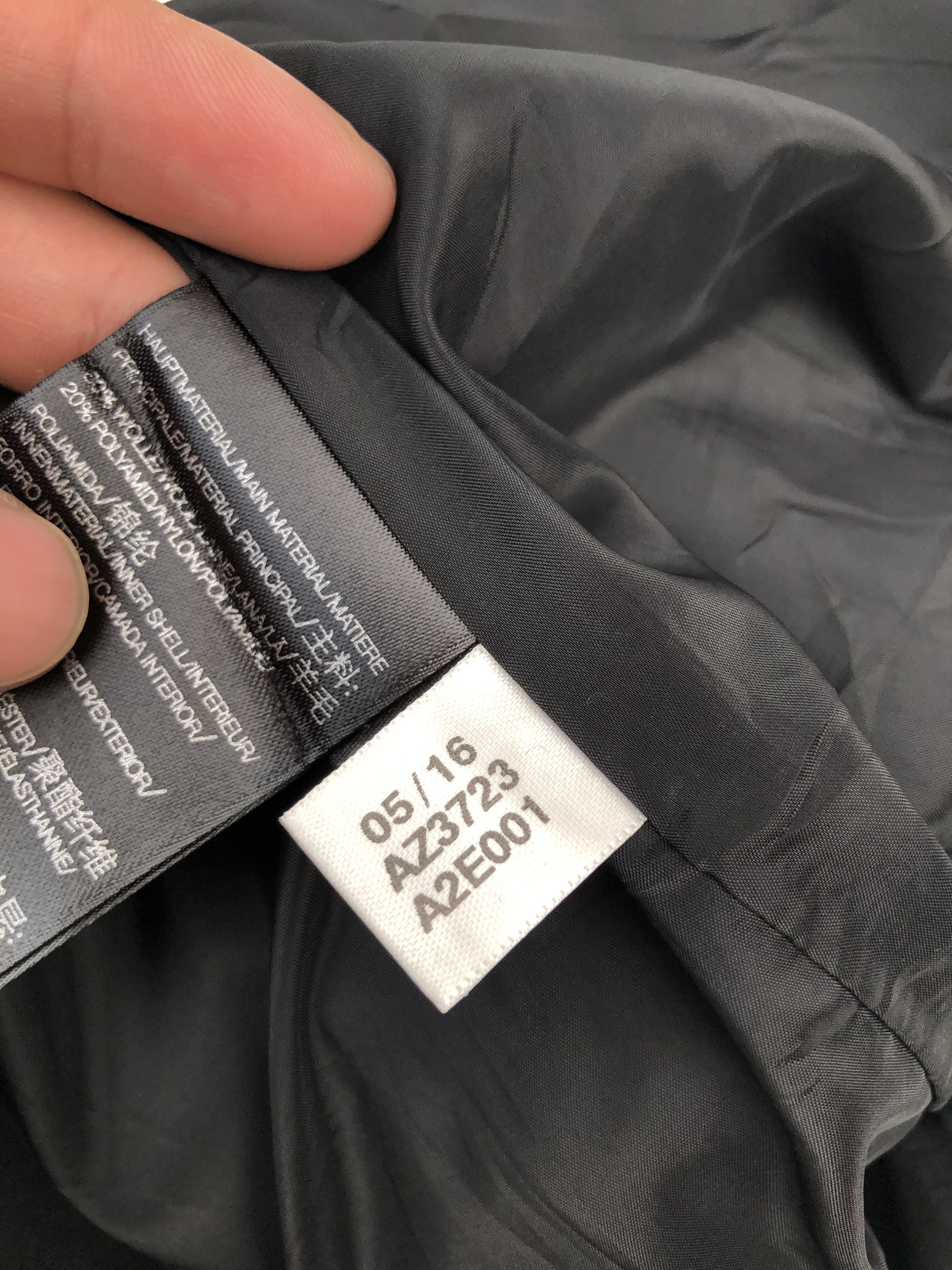 Adidas RARE🔥2016 Y-3 WOOL HYPEBEAST ZIP BACK SHORT Size 26" / US 2 / IT 38 - 14 Thumbnail