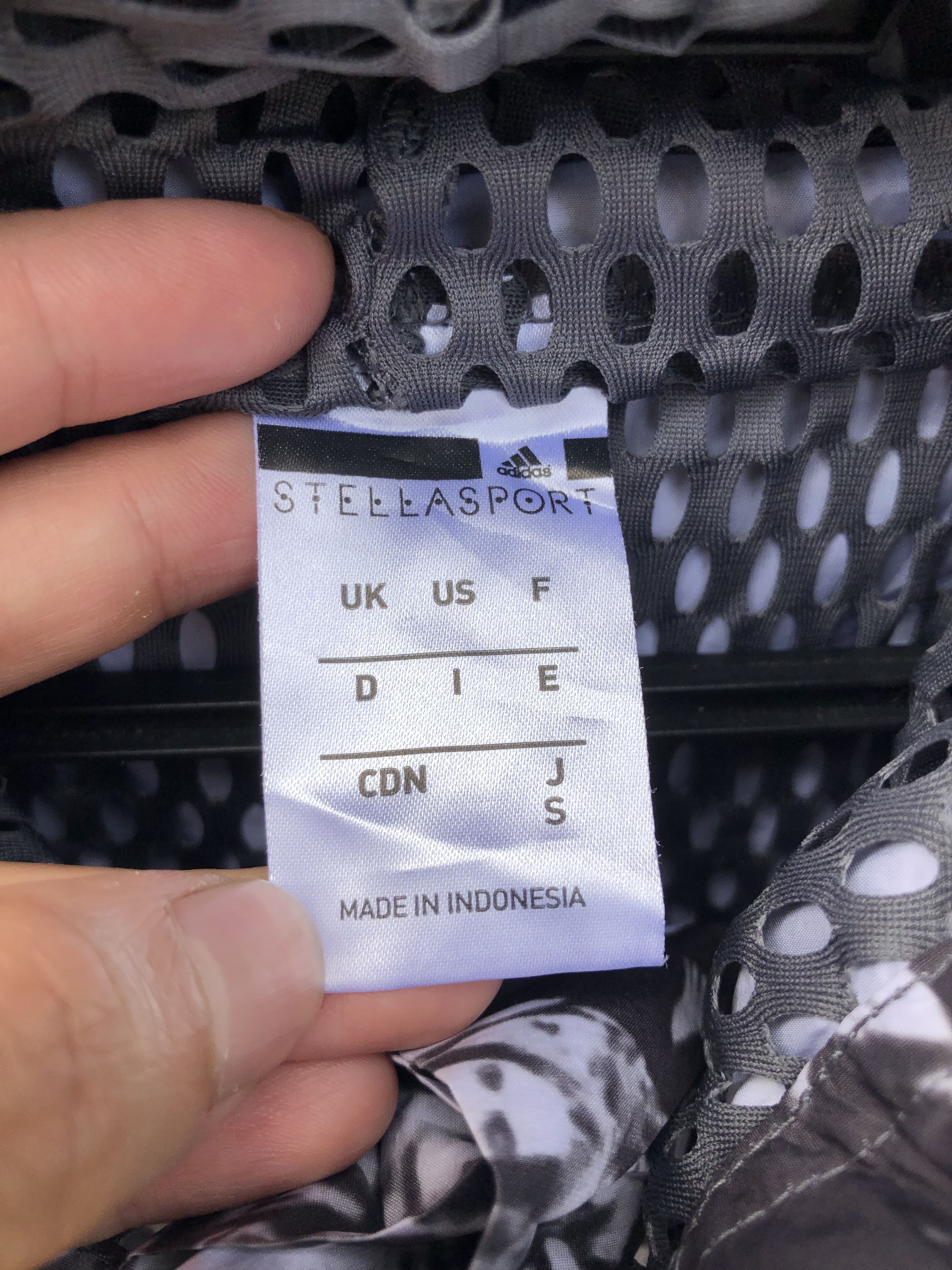 Adidas × Stella McCartney STELLASPORT FULLPRINT CROPTOP CROPSLEEVE HOODED WINDBREAKER Size S / US 4 / IT 40 - 6 Thumbnail