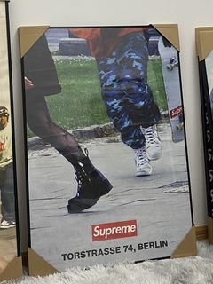 Supreme Olive Berlin Store Opening Box Logo Sticker - FW21 - US