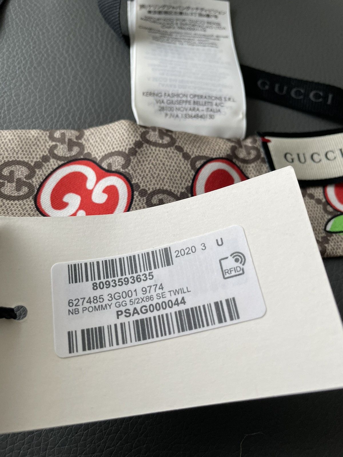 Runway Rare Brand New Limited Edition Gucci GG Logo Twilly