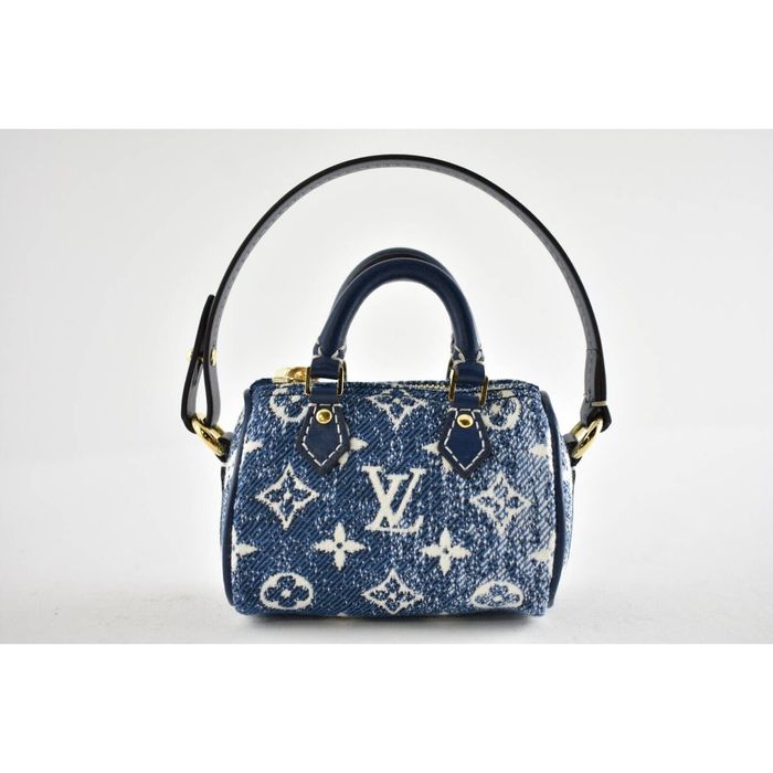 Shop Louis Vuitton Micro speedy denim bag charm (M00546) by