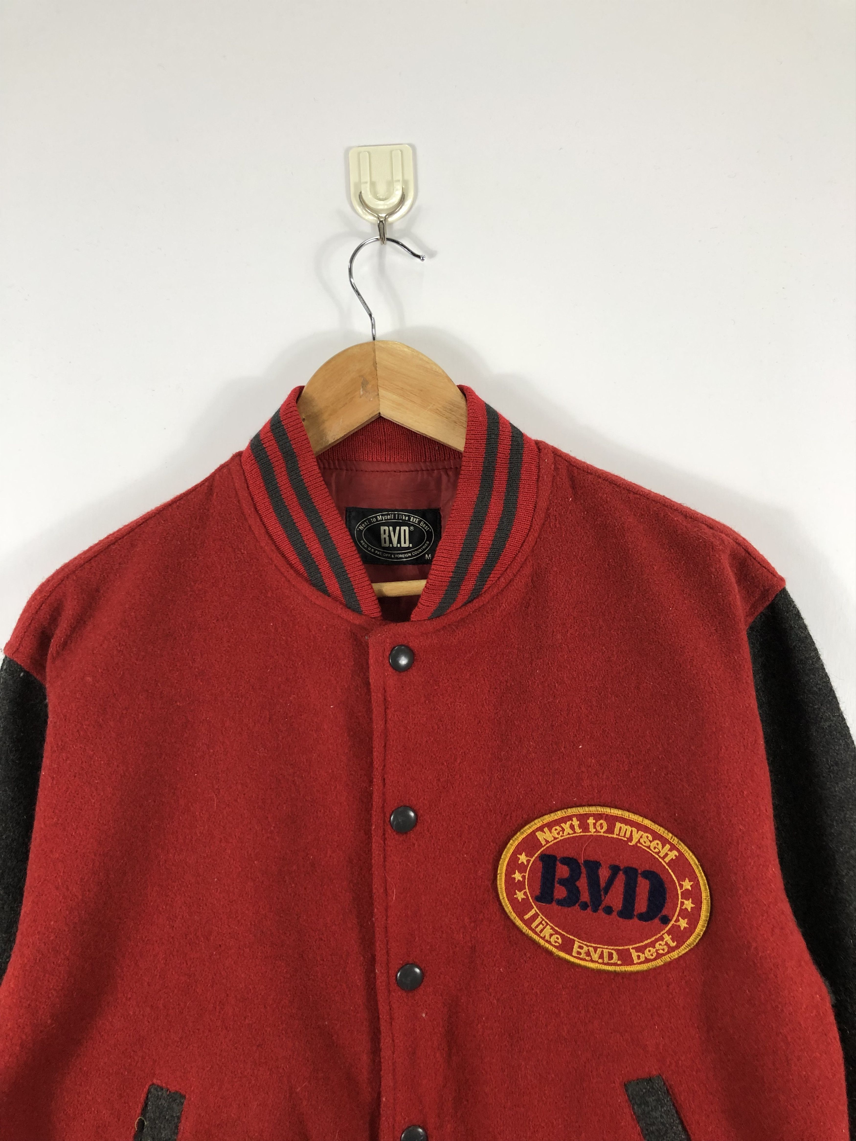 Japanese Brand Vintage 90s Japanese Brand B.V.D. Varsity Jacket Red V0281 Size US M / EU 48-50 / 2 - 2 Thumbnail