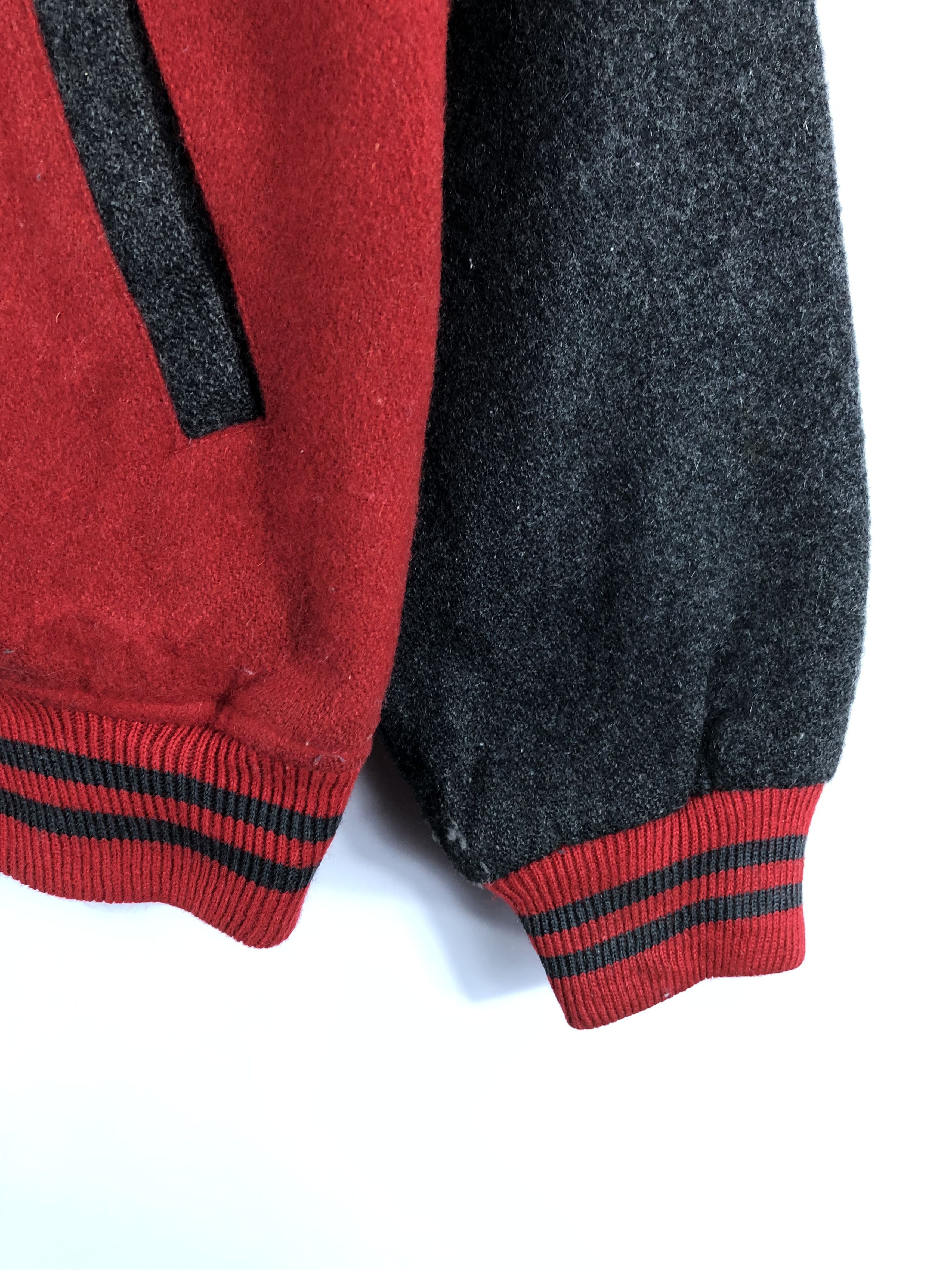 Japanese Brand Vintage 90s Japanese Brand B.V.D. Varsity Jacket Red V0281 Size US M / EU 48-50 / 2 - 7 Thumbnail