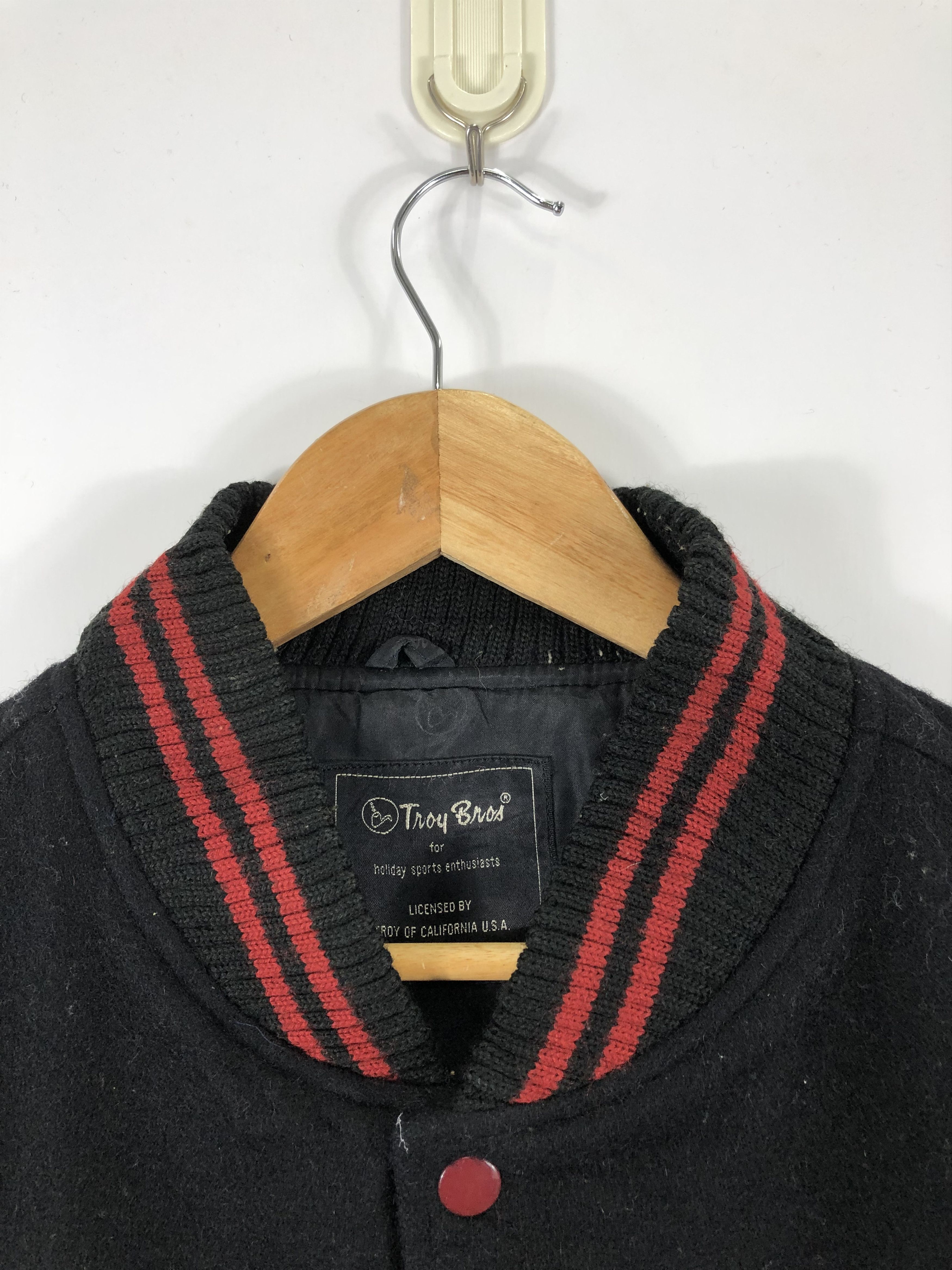 Japanese Brand Vintage 90s Troy Bros Wool Bomber Varsity Jacket V0275 Size US L / EU 52-54 / 3 - 7 Thumbnail