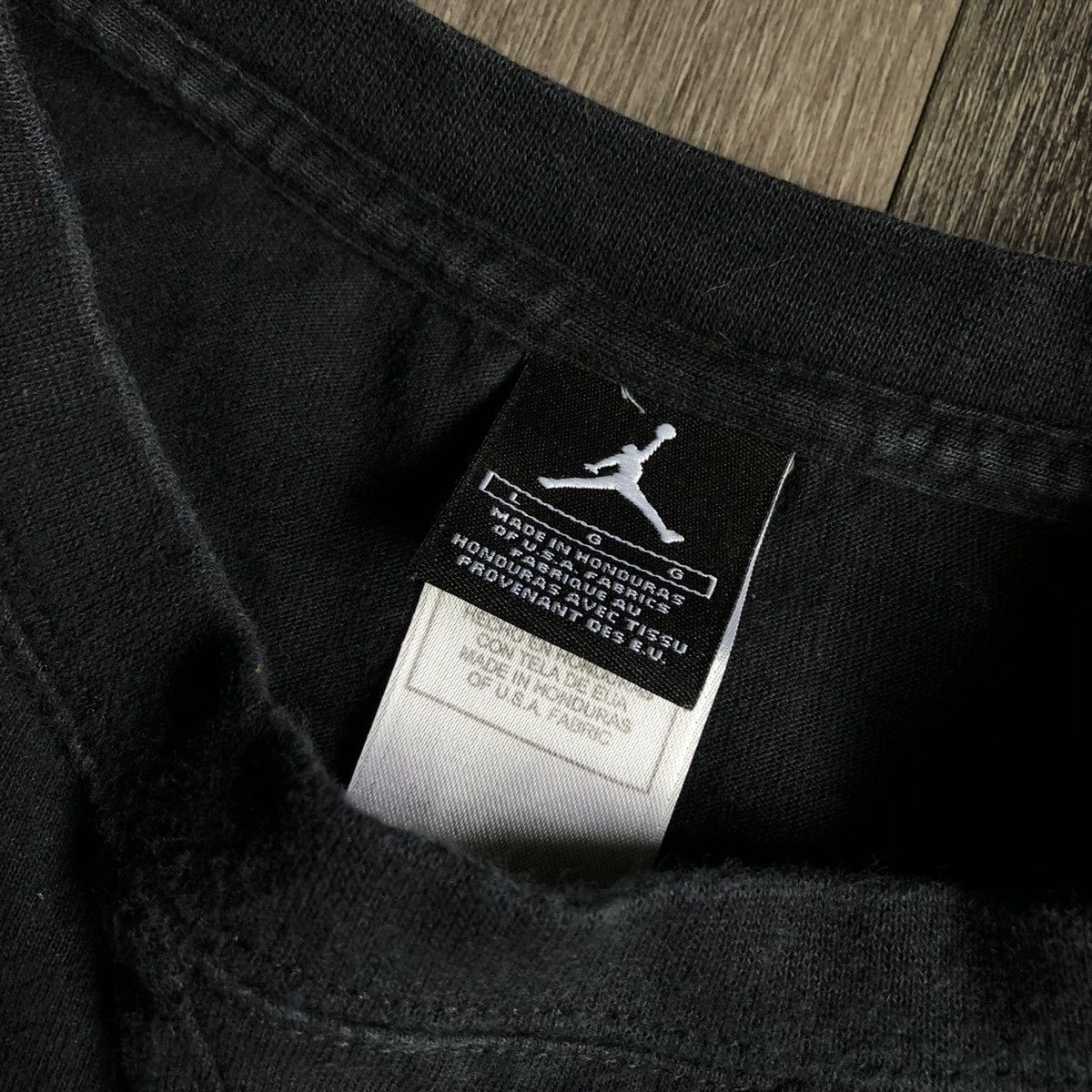 Jordan Brand Vintage 2000s Air Jordan Brand 23 Felt Logo Longsleeve Tee Size US L / EU 52-54 / 3 - 4 Thumbnail