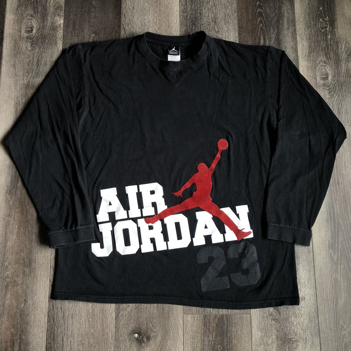 Jordan Brand Vintage 2000s Air Jordan Brand 23 Felt Logo Longsleeve Tee Size US L / EU 52-54 / 3 - 1 Thumbnail