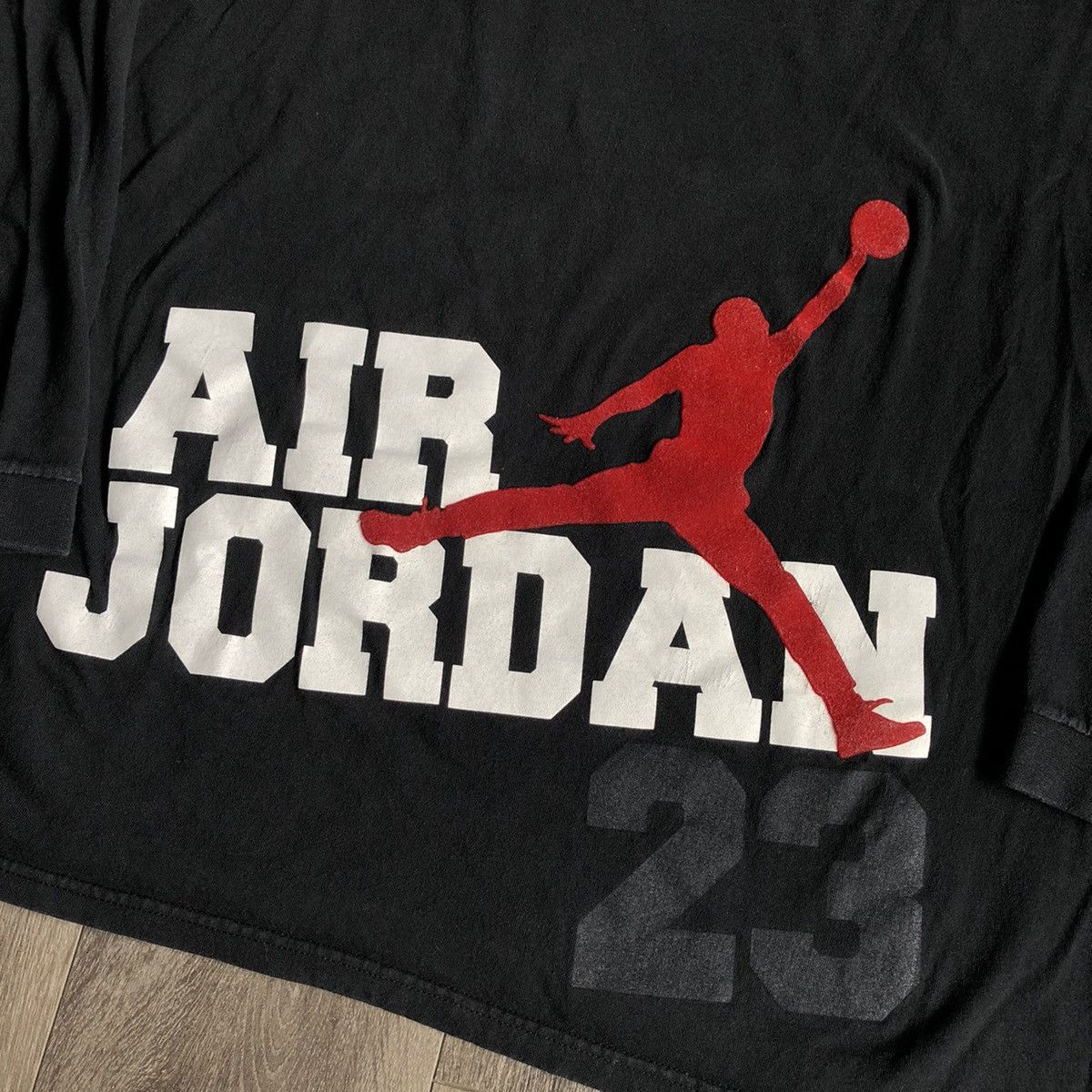 Jordan Brand Vintage 2000s Air Jordan Brand 23 Felt Logo Longsleeve Tee Size US L / EU 52-54 / 3 - 2 Thumbnail