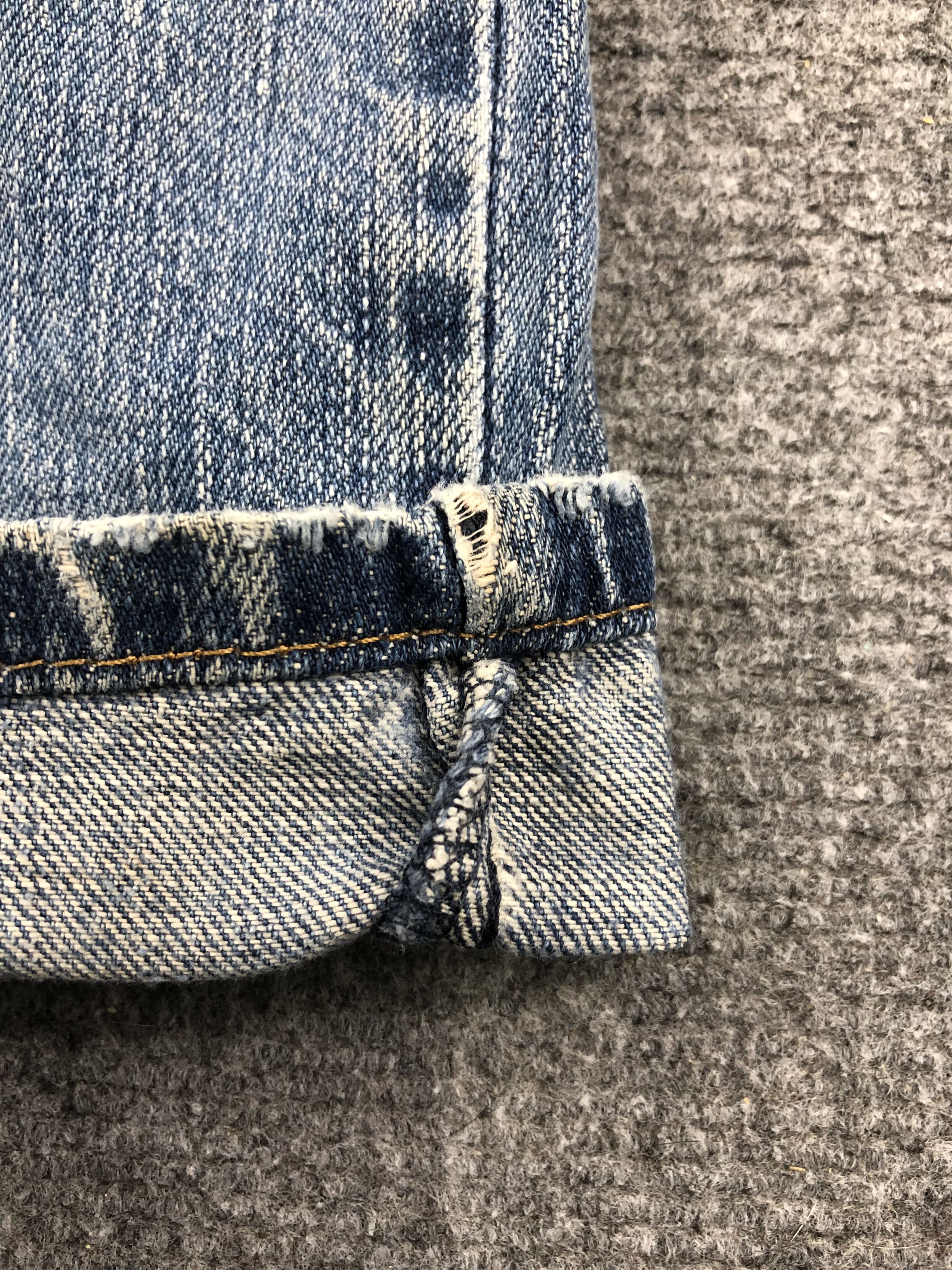 Levi's Faded Blue Vintage Levis 559 Jeans DP1412 Size US 33 - 8 Thumbnail