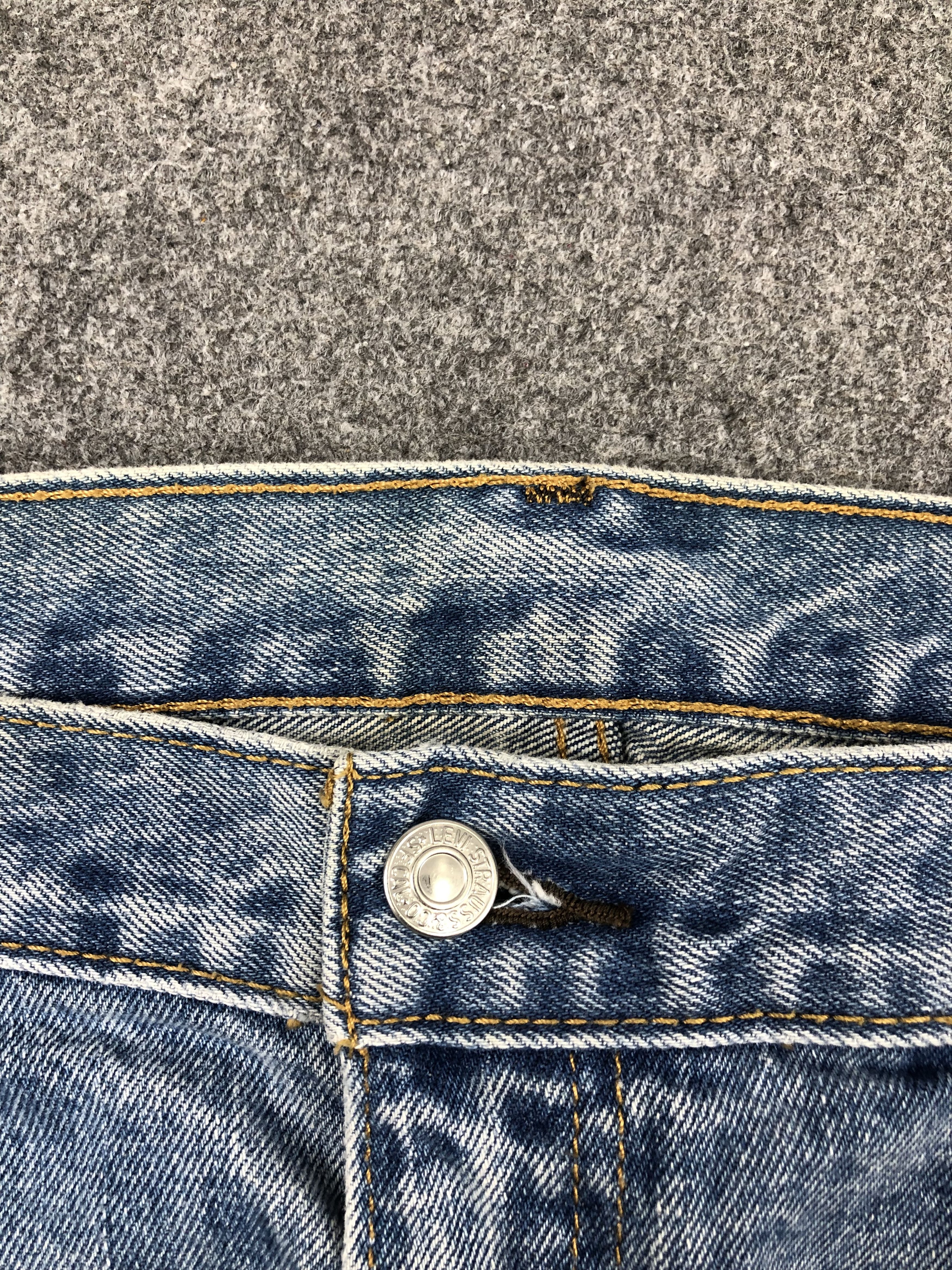 Levi's Vintage Levis 505 Light Wash Jeans DP1404 Size US 41 - 8 Thumbnail