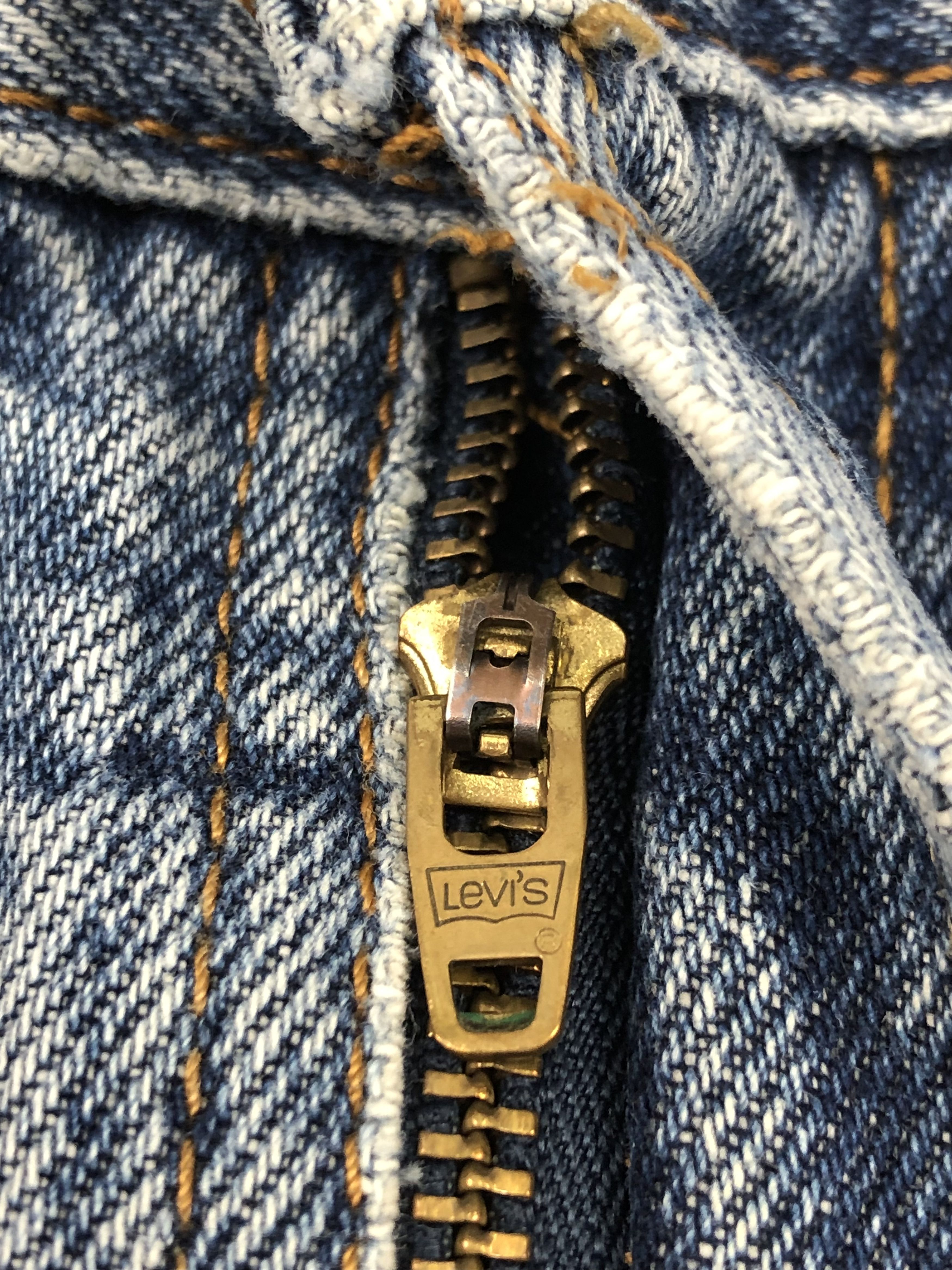 Levi's Faded Blue Vintage Levis 505 Jeans DP1402 Size US 37 - 11 Thumbnail