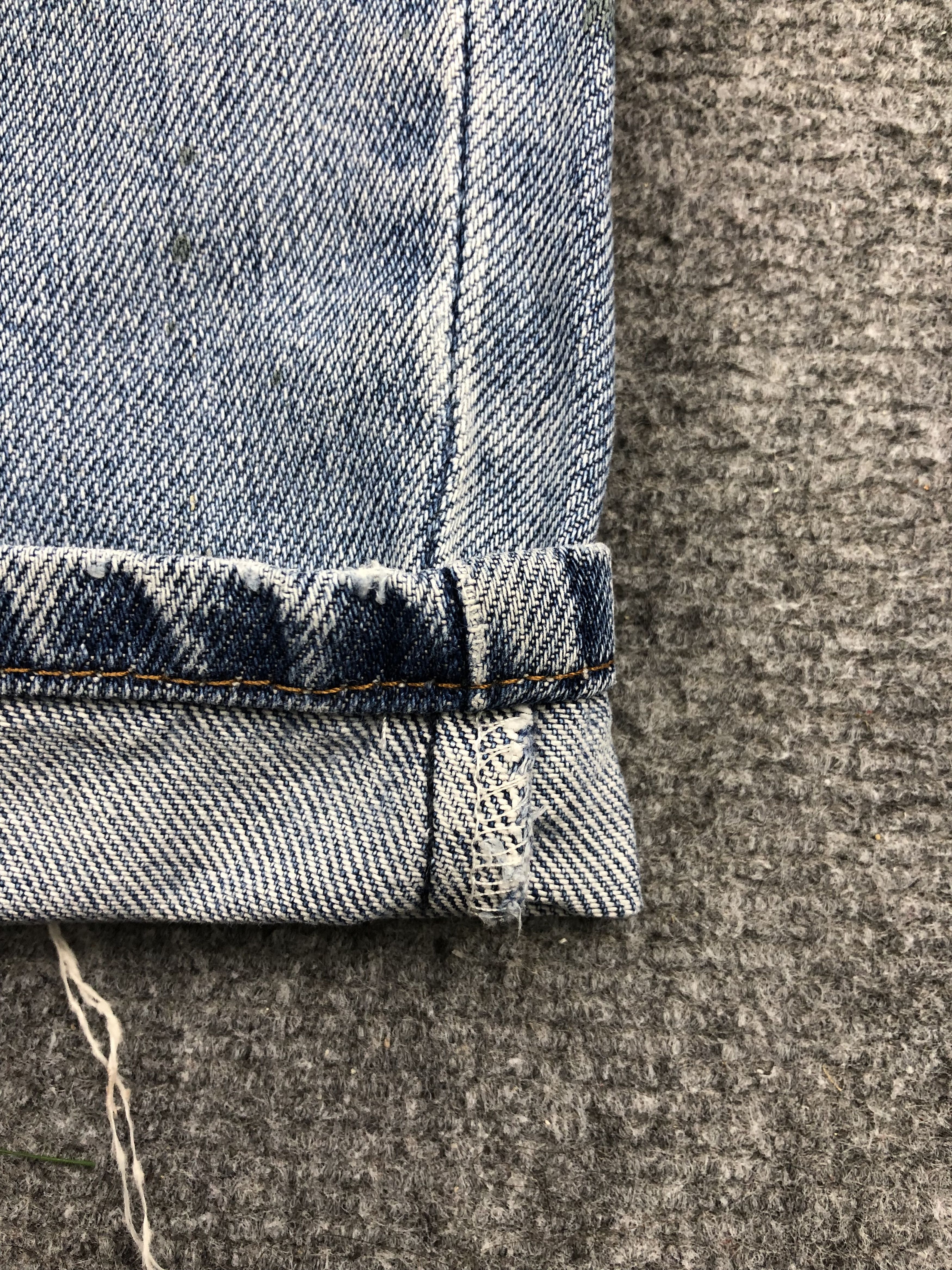 Levi's Light Wash Vintage Levis 560 Jeans DP1439 Size US 39 - 10 Thumbnail