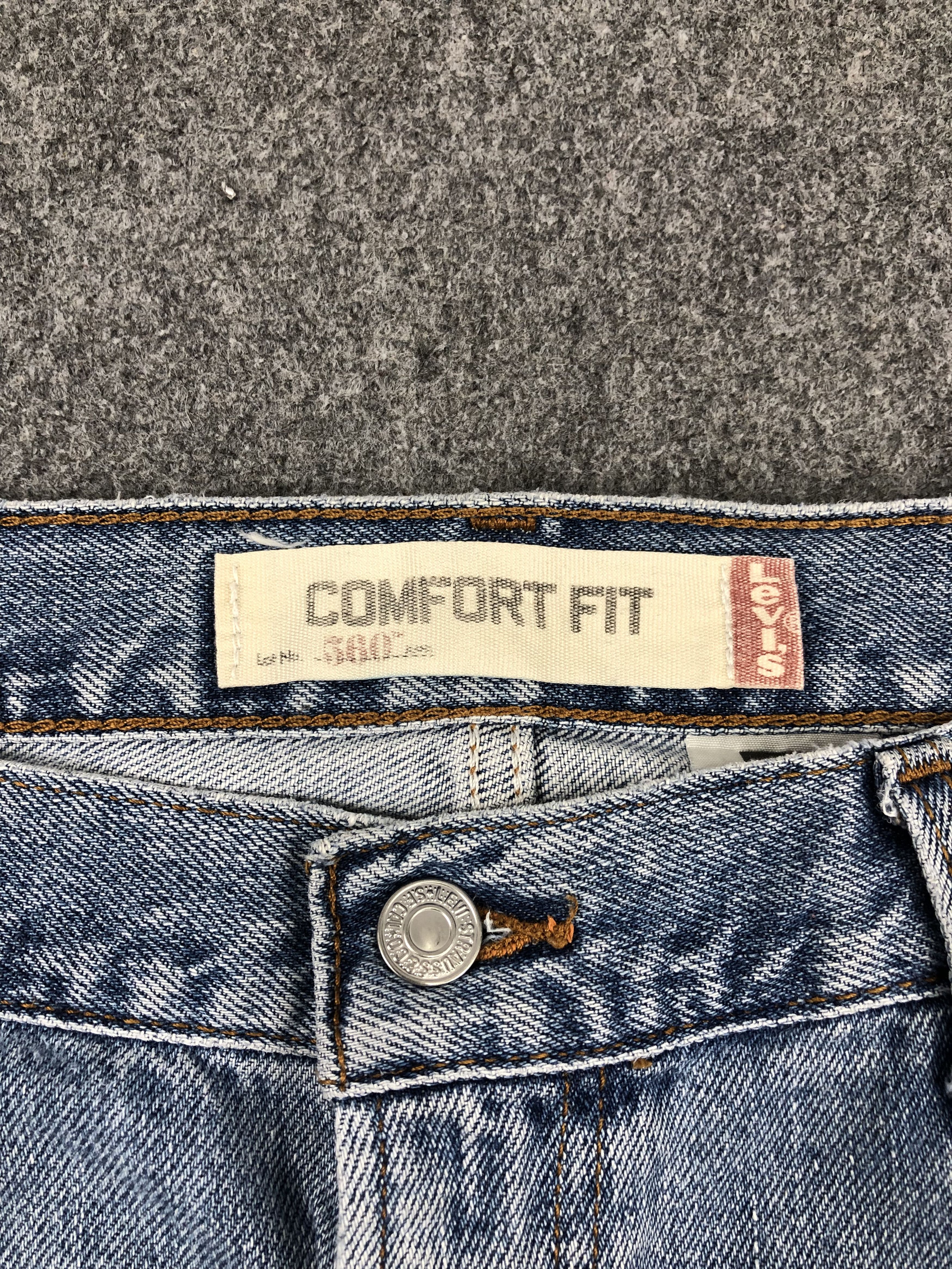 Levi's Light Wash Vintage Levis 560 Jeans DP1439 Size US 39 - 9 Thumbnail