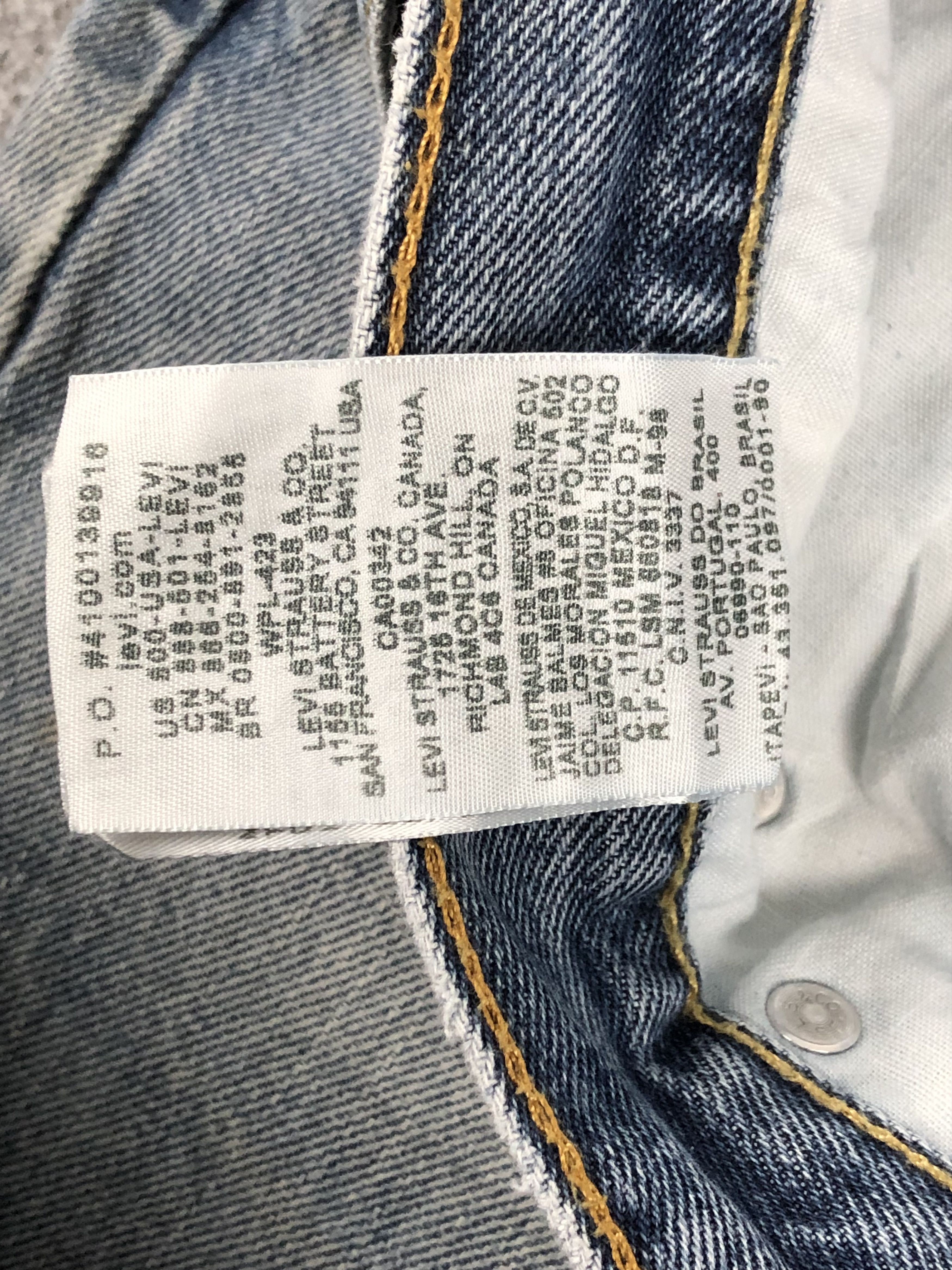Levi's Vintage Levis 550 Denim DP1437 Size US 35 - 10 Thumbnail