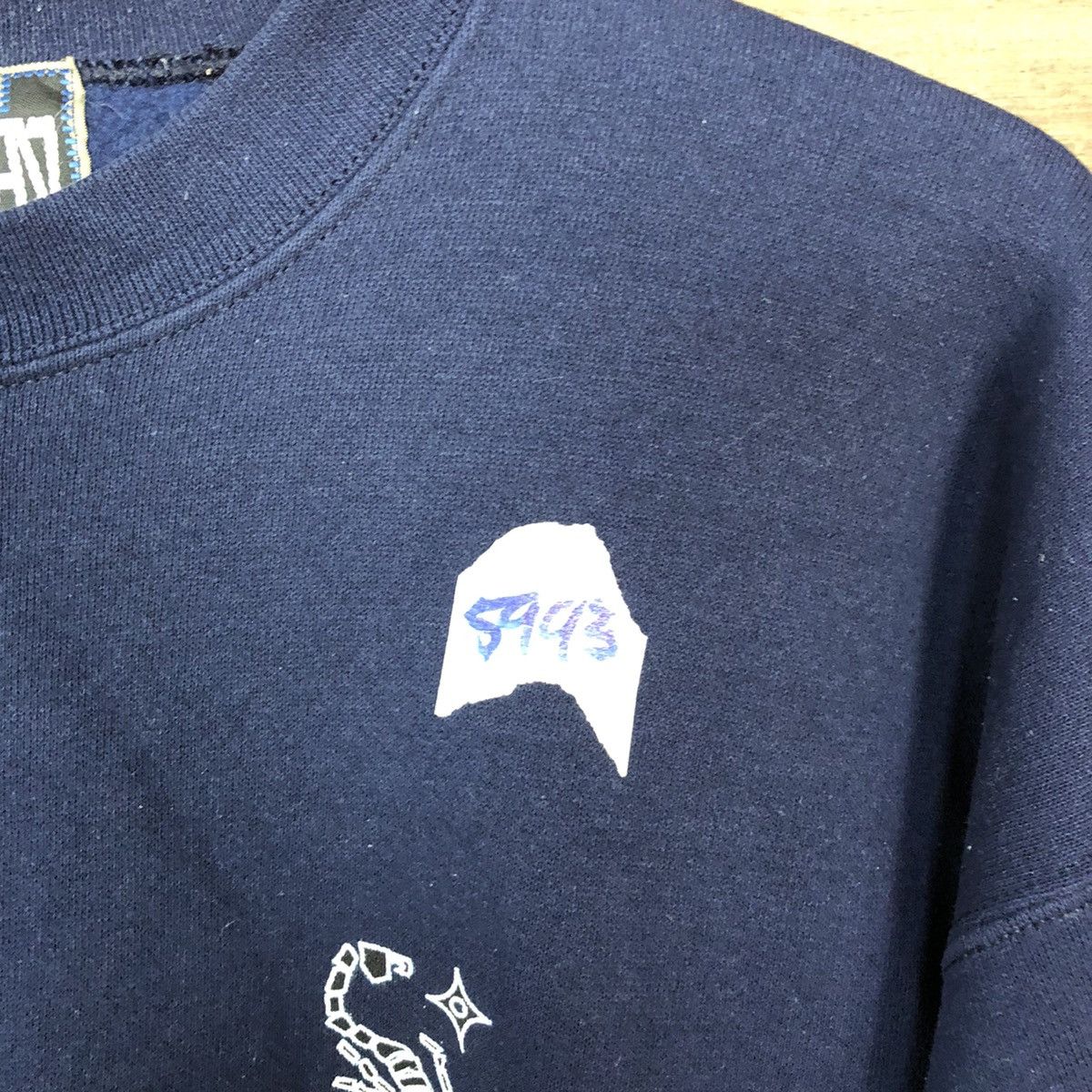 Vintage Scorpion vintage Dark blue Sweatshirt #5993 Size US L / EU 52-54 / 3 - 11 Thumbnail