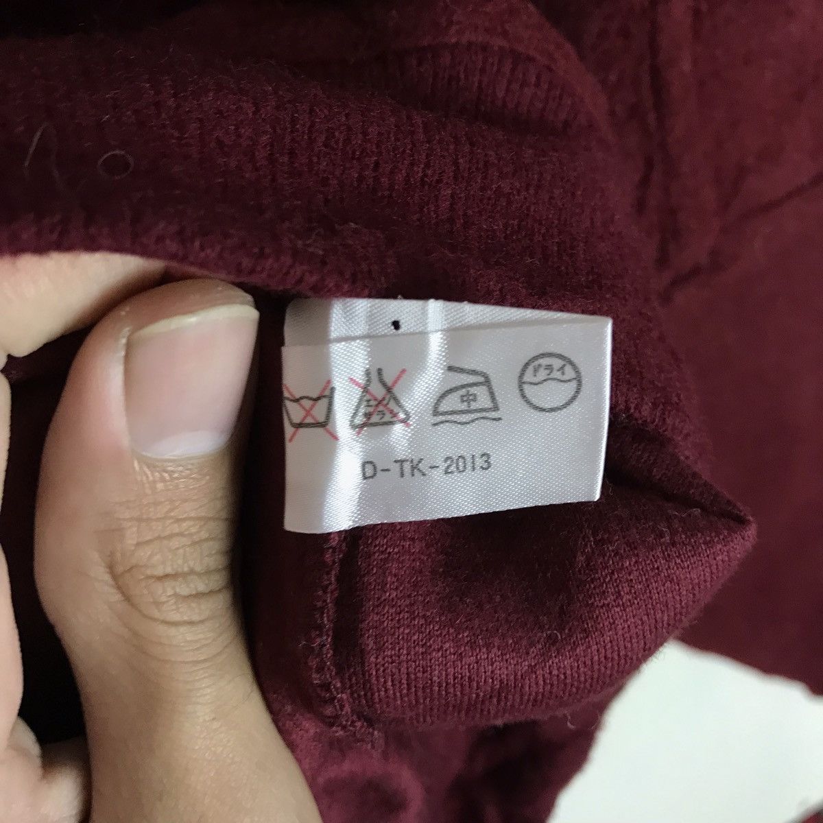 Valentino Vintage 90s VALENTINO GARAVANI Fleece Sweatshirt Pullover Size US XL / EU 56 / 4 - 9 Thumbnail