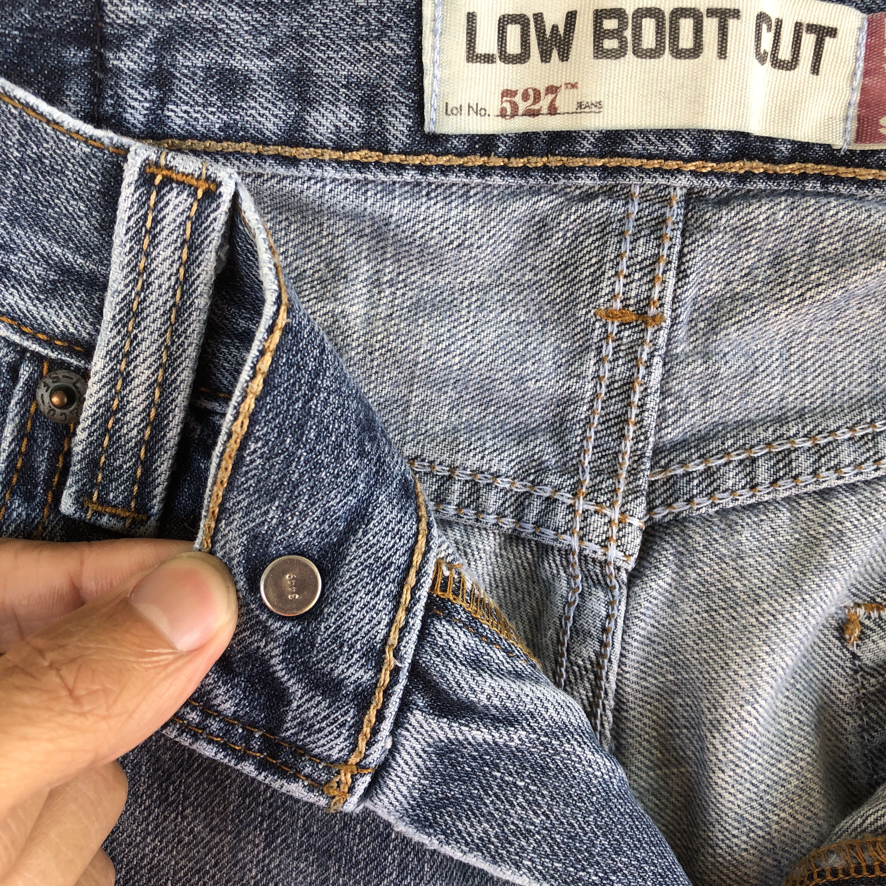 Levi's Vintage Levis Flare Jeans Levis 527 Bootcut Wide Leg Denim Size 28" / US 6 / IT 42 - 9 Thumbnail