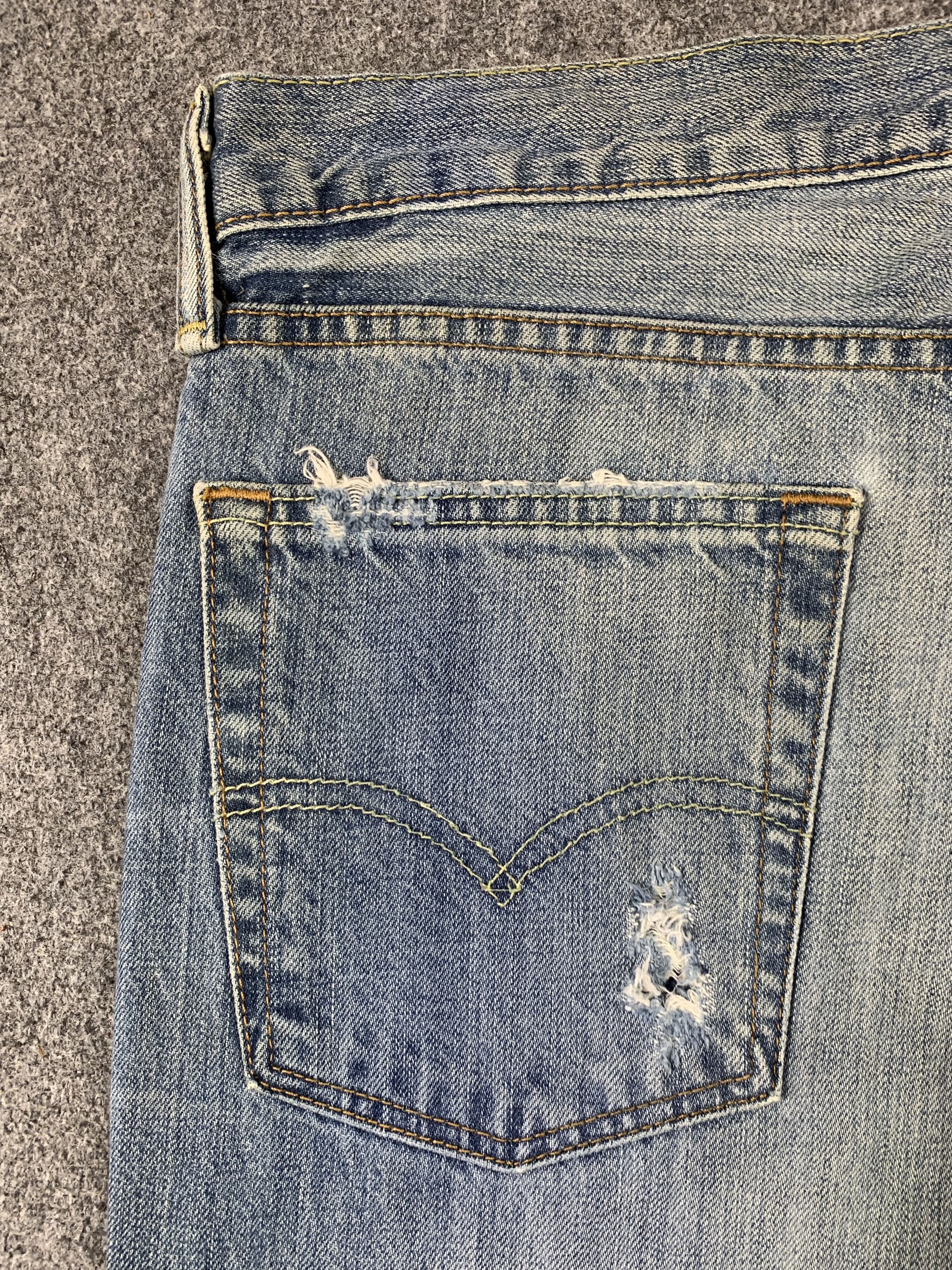 Levi's Vintage Distressed Levis 514 Faded Blue Jeans DP2021 Size US 32 / EU 48 - 18 Thumbnail