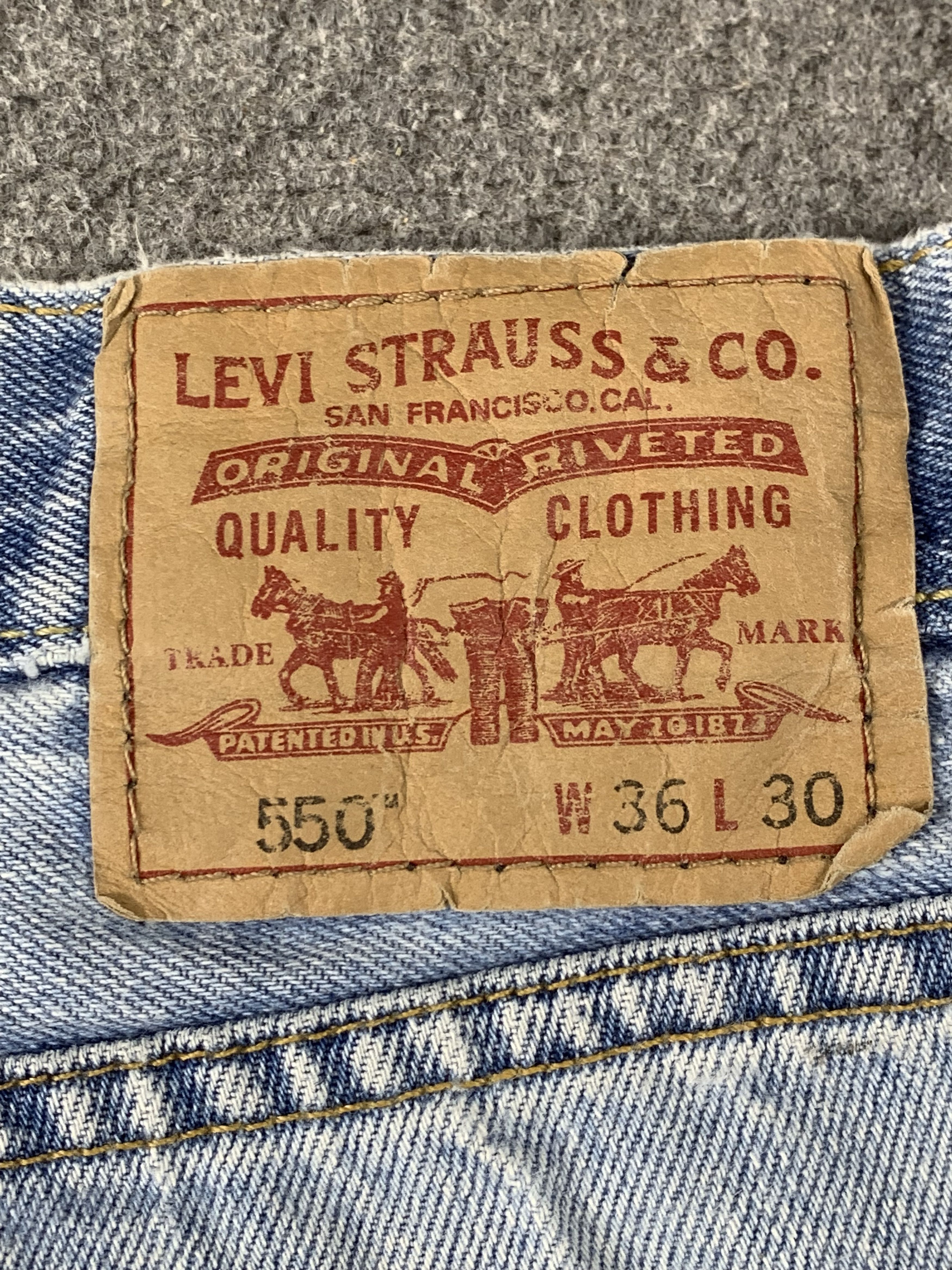 Levi's Vintage Levis 550 Faded Blue Jeans DP2022 Size US 35 - 4 Thumbnail