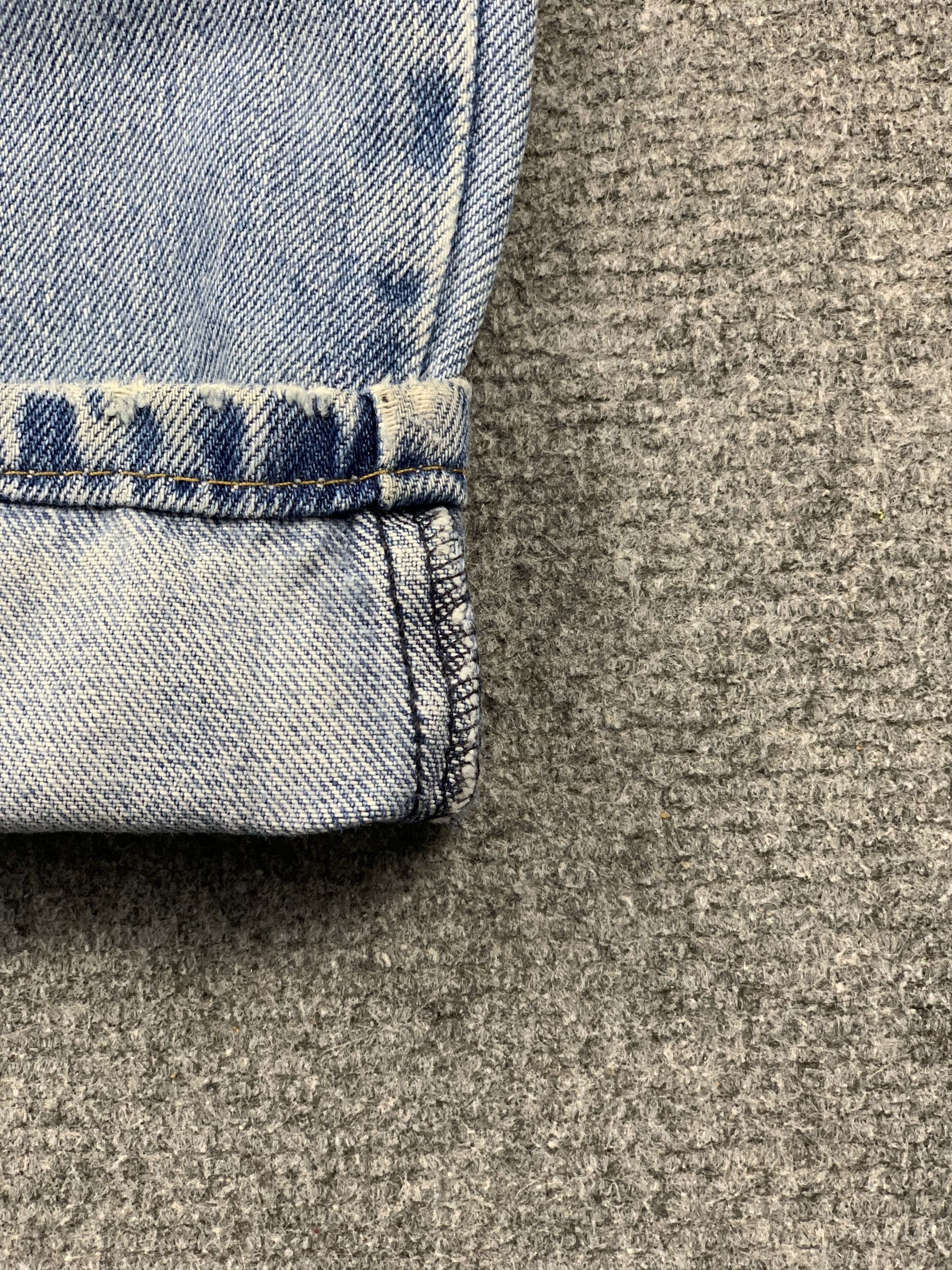 Levi's Vintage Levis 550 Faded Blue Jeans DP2022 Size US 35 - 8 Thumbnail
