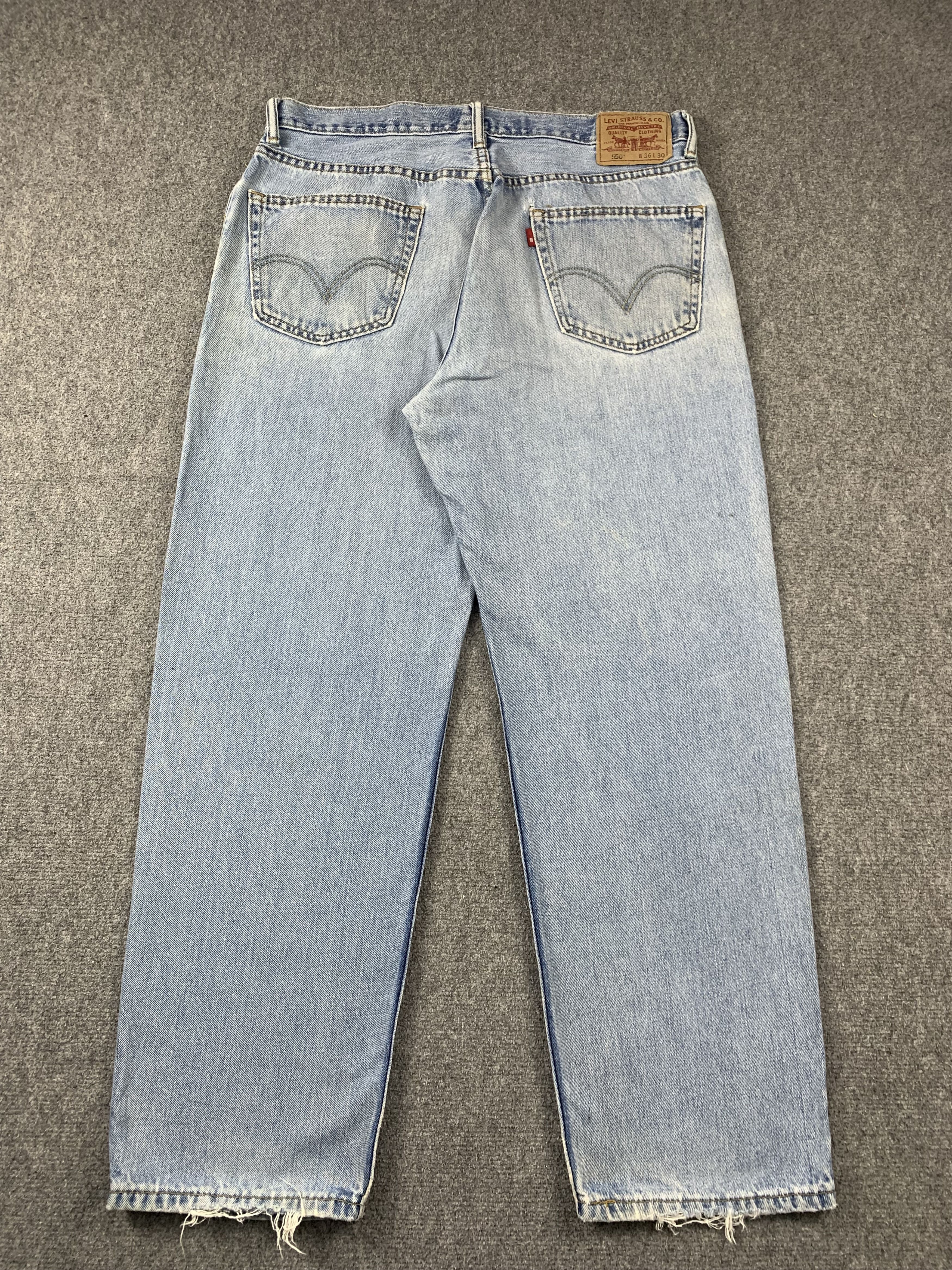 Levi's Vintage Levis 550 Faded Blue Jeans DP2022 Size US 35 - 3 Thumbnail