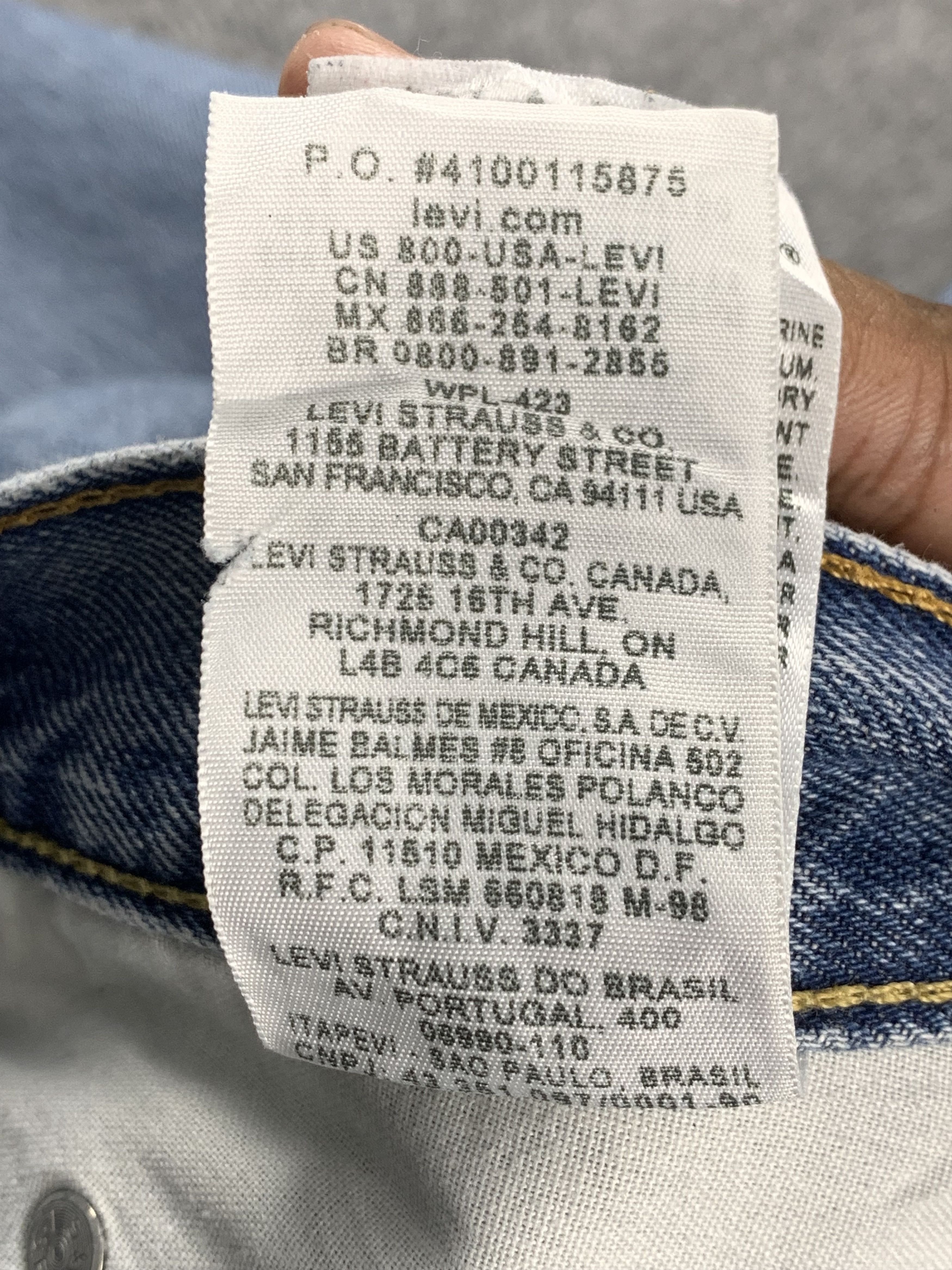 Levi's Vintage Levis 550 Faded Blue Jeans DP2023 Size US 37 - 7 Thumbnail