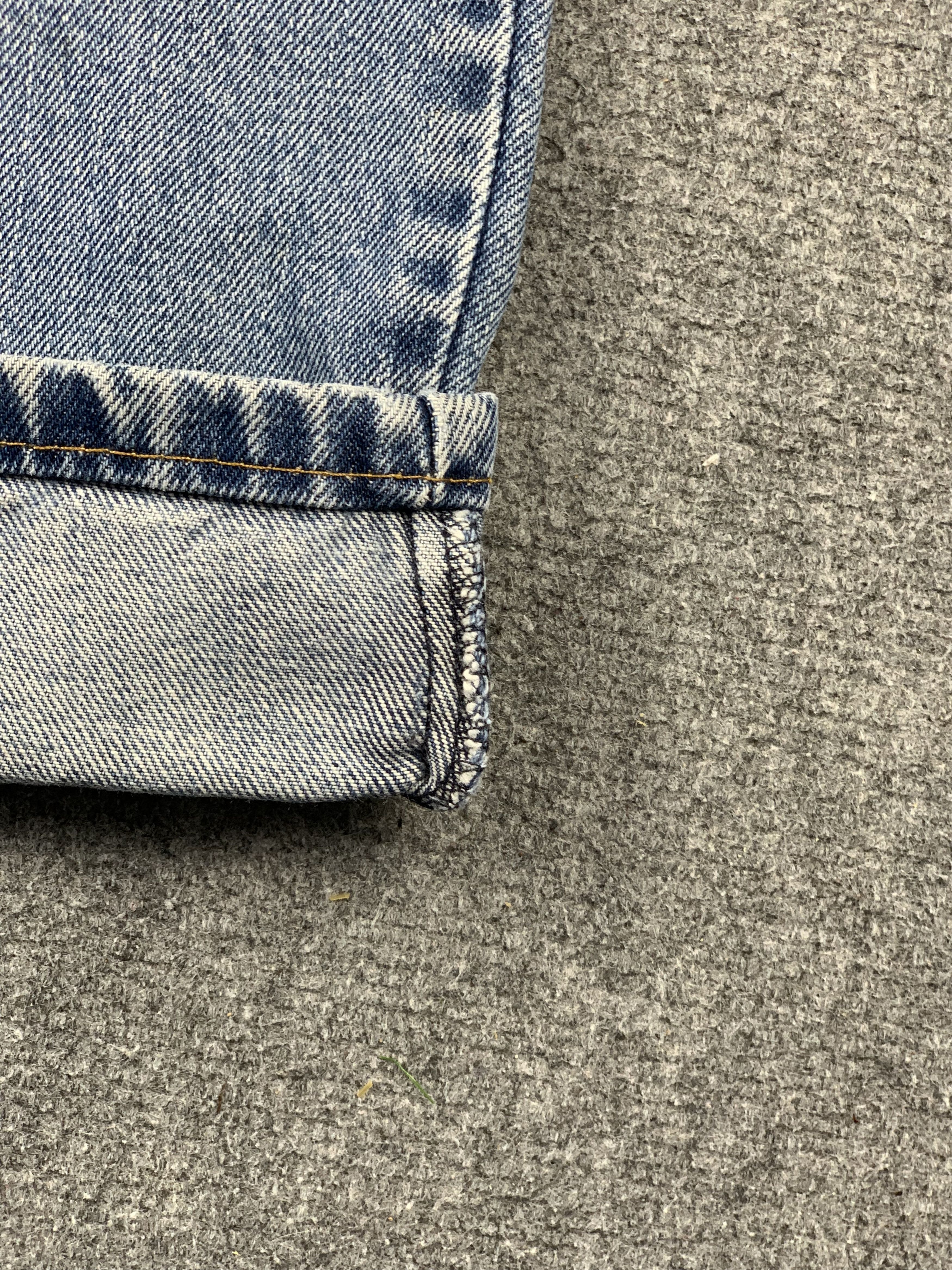 Levi's Vintage Levis 550 Faded Blue Jeans DP2023 Size US 37 - 10 Thumbnail