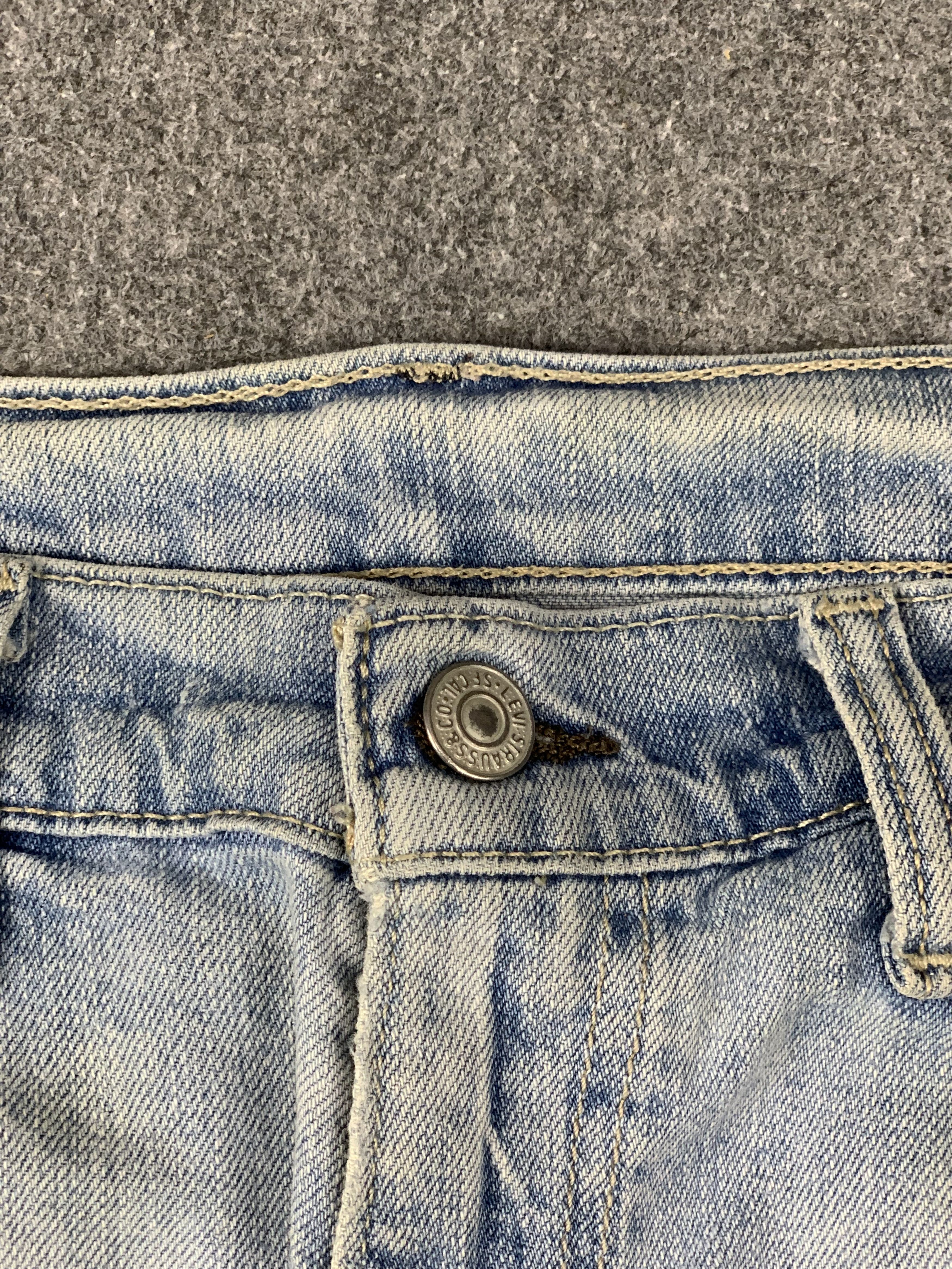 Levi's × Vintage Vintage Levis 505 Light Wash Jeans DP2024 Size US 34 / EU 50 - 11 Thumbnail
