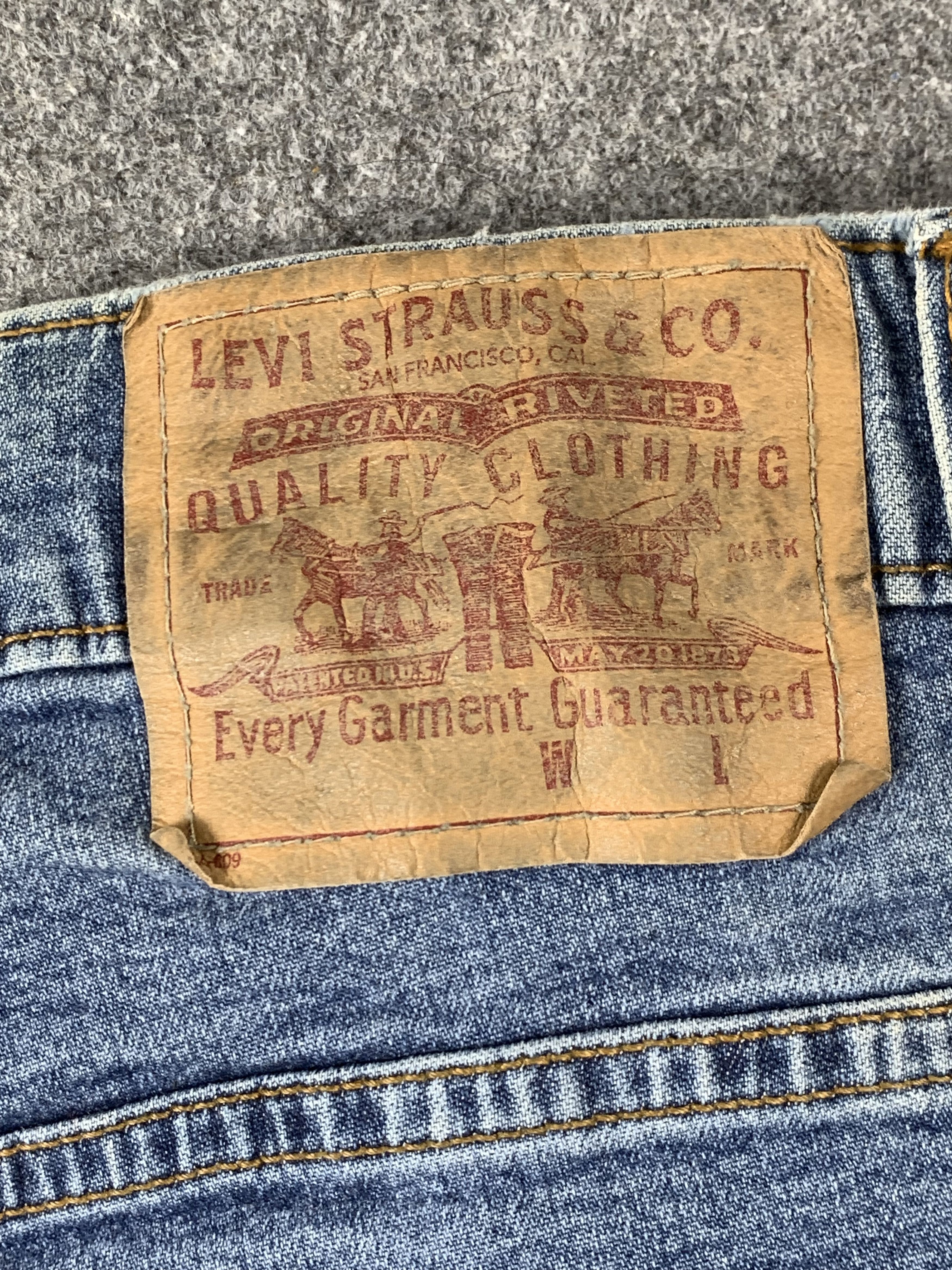 Levi's Vintage 90s Levis Light Blue Jeans DP2029 Size US 31 - 5 Thumbnail