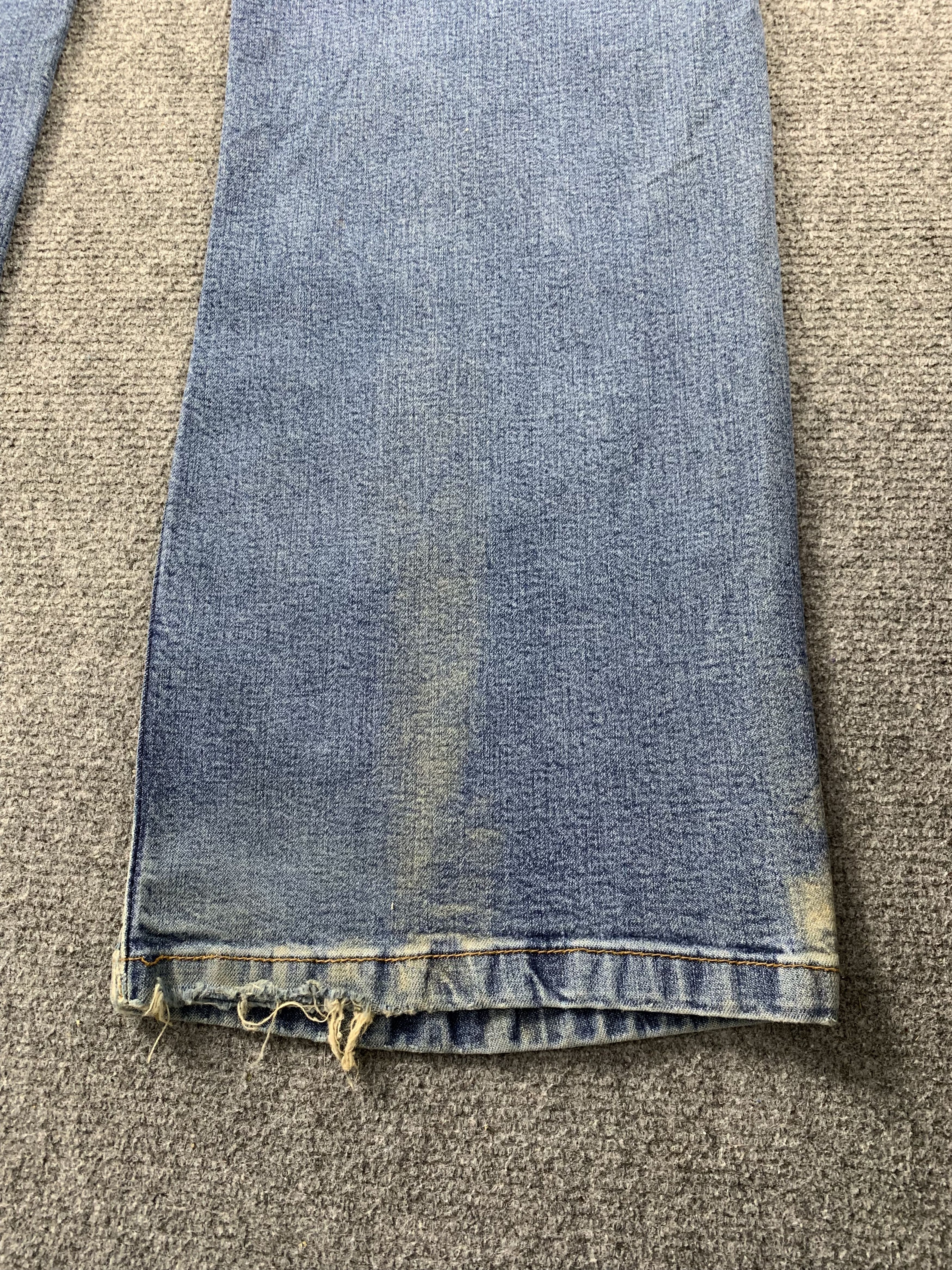 Levi's Vintage 90s Levis Light Blue Jeans DP2029 Size US 31 - 19 Thumbnail
