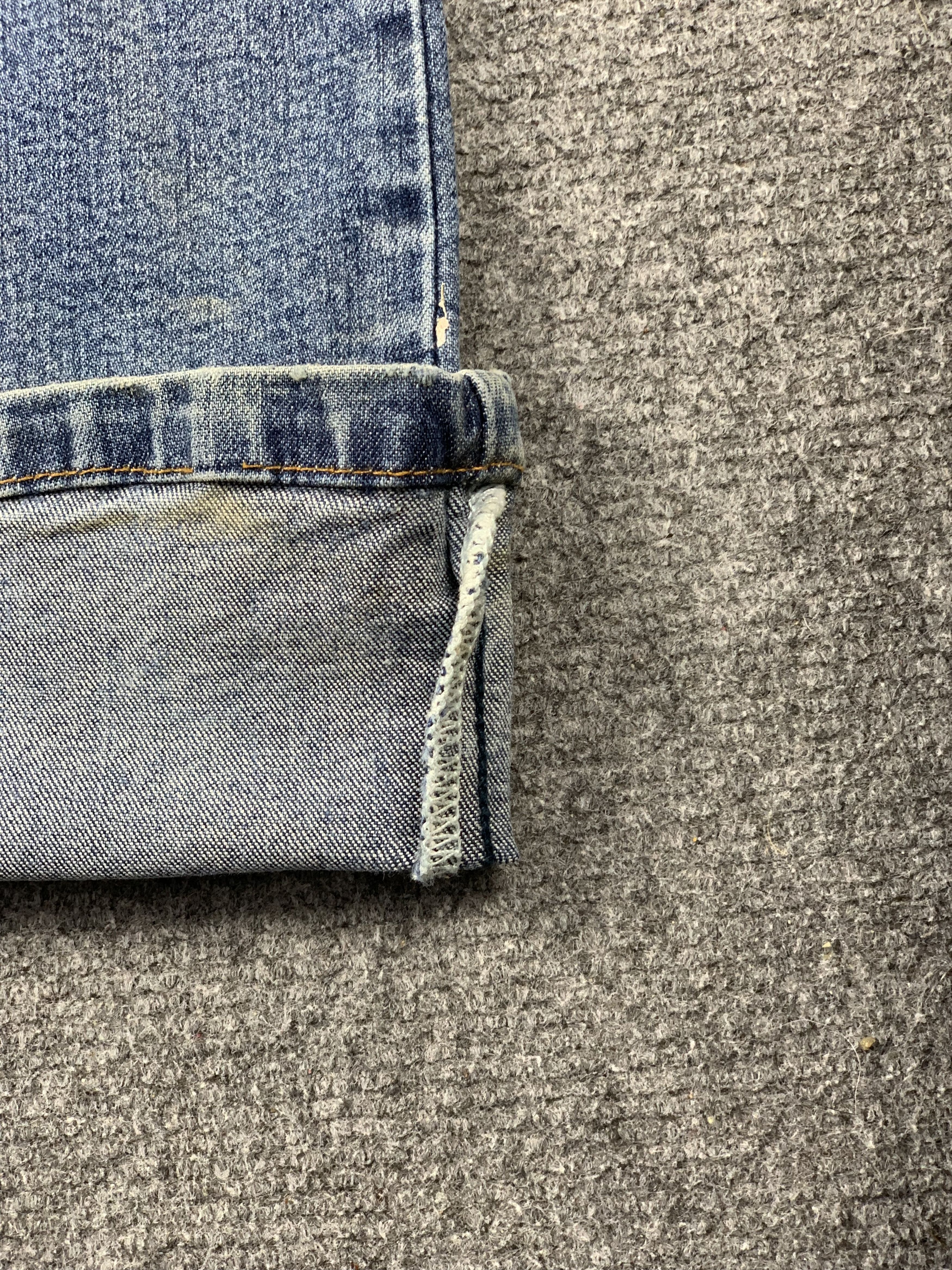Levi's Vintage 90s Levis Light Blue Jeans DP2029 Size US 31 - 13 Thumbnail