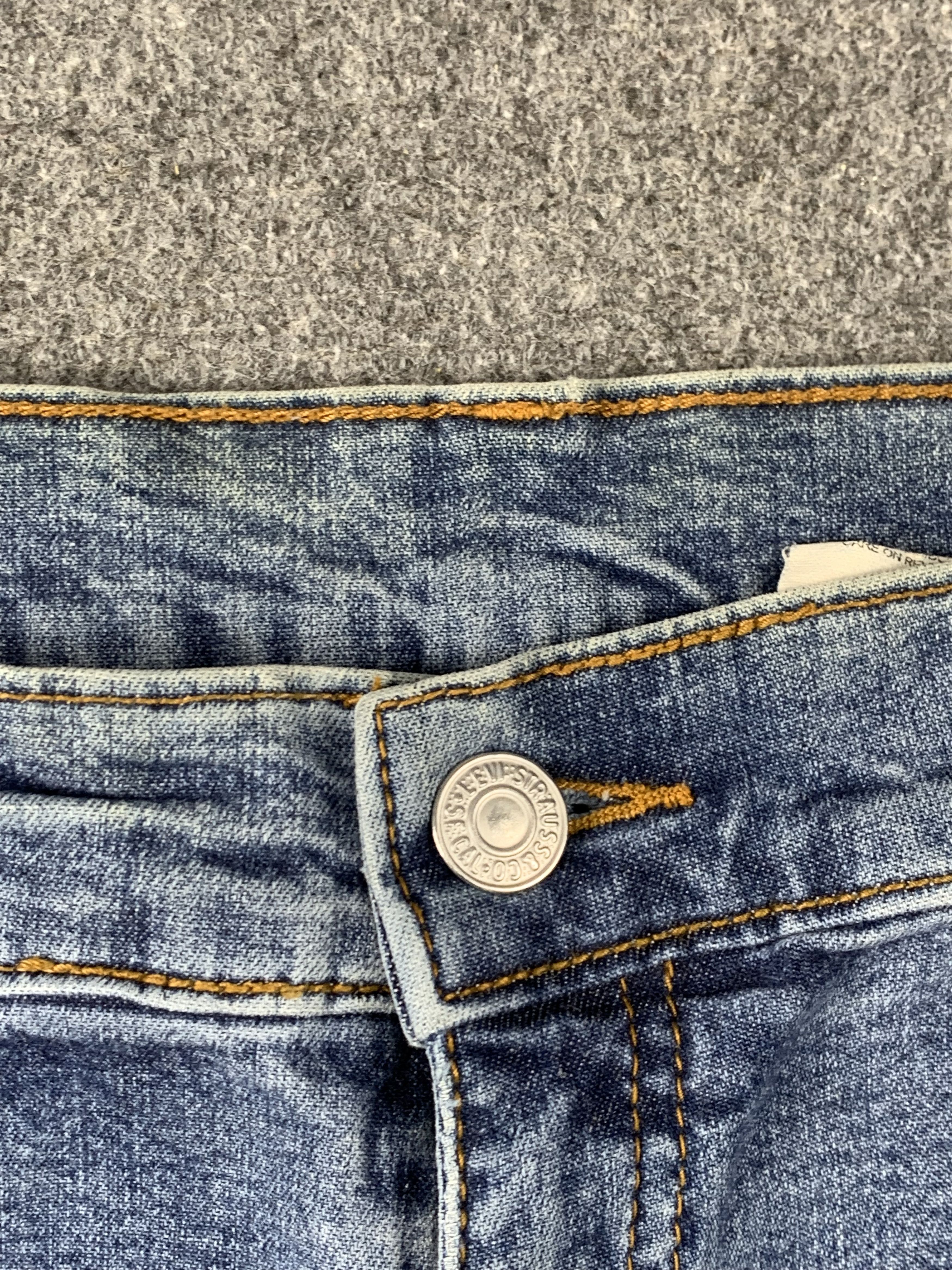 Levi's Vintage 90s Levis Light Blue Jeans DP2029 Size US 31 - 9 Thumbnail