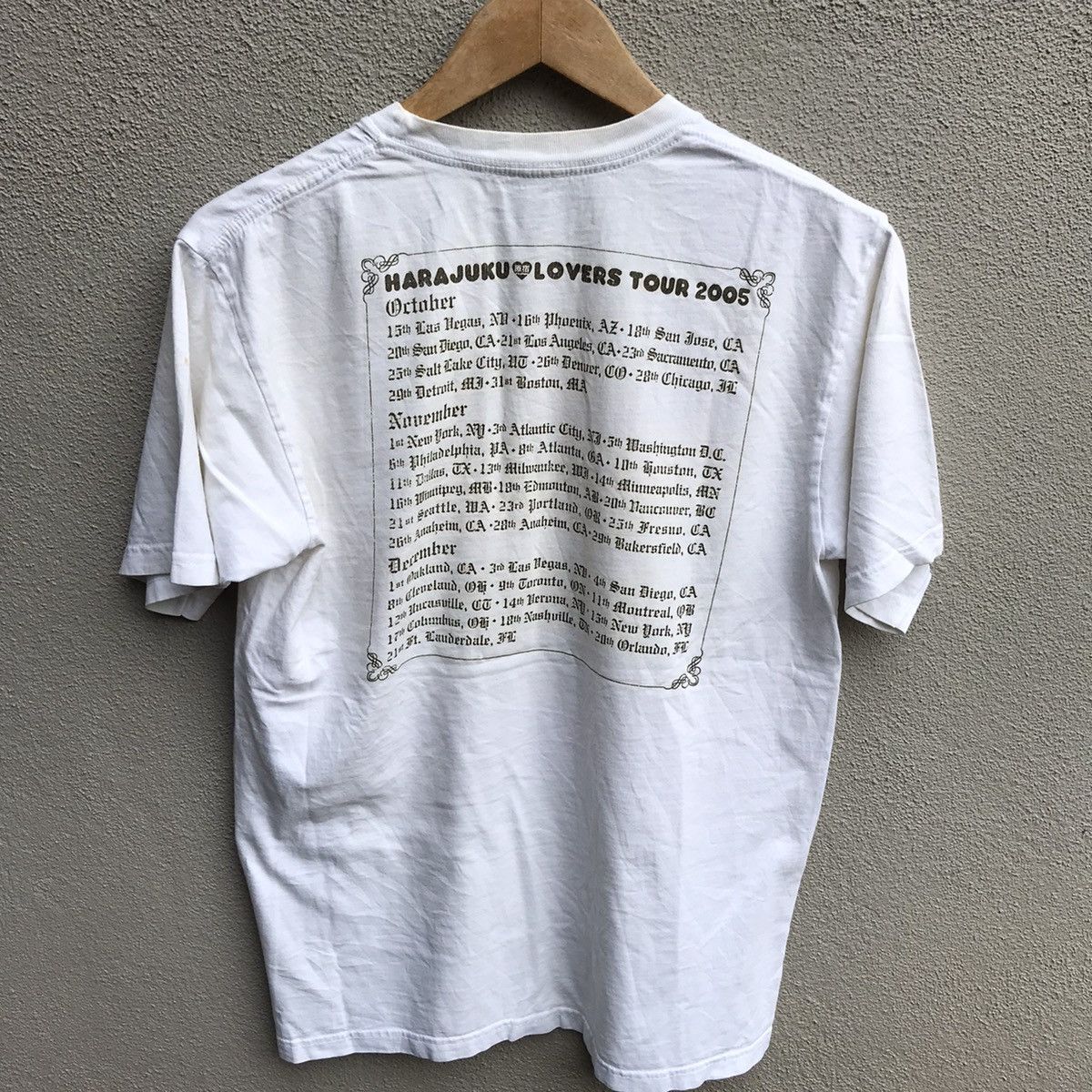 Band Tees GWEN STEFANI tour 2005 tee no doubt Size US M / EU 48-50 / 2 - 3 Thumbnail