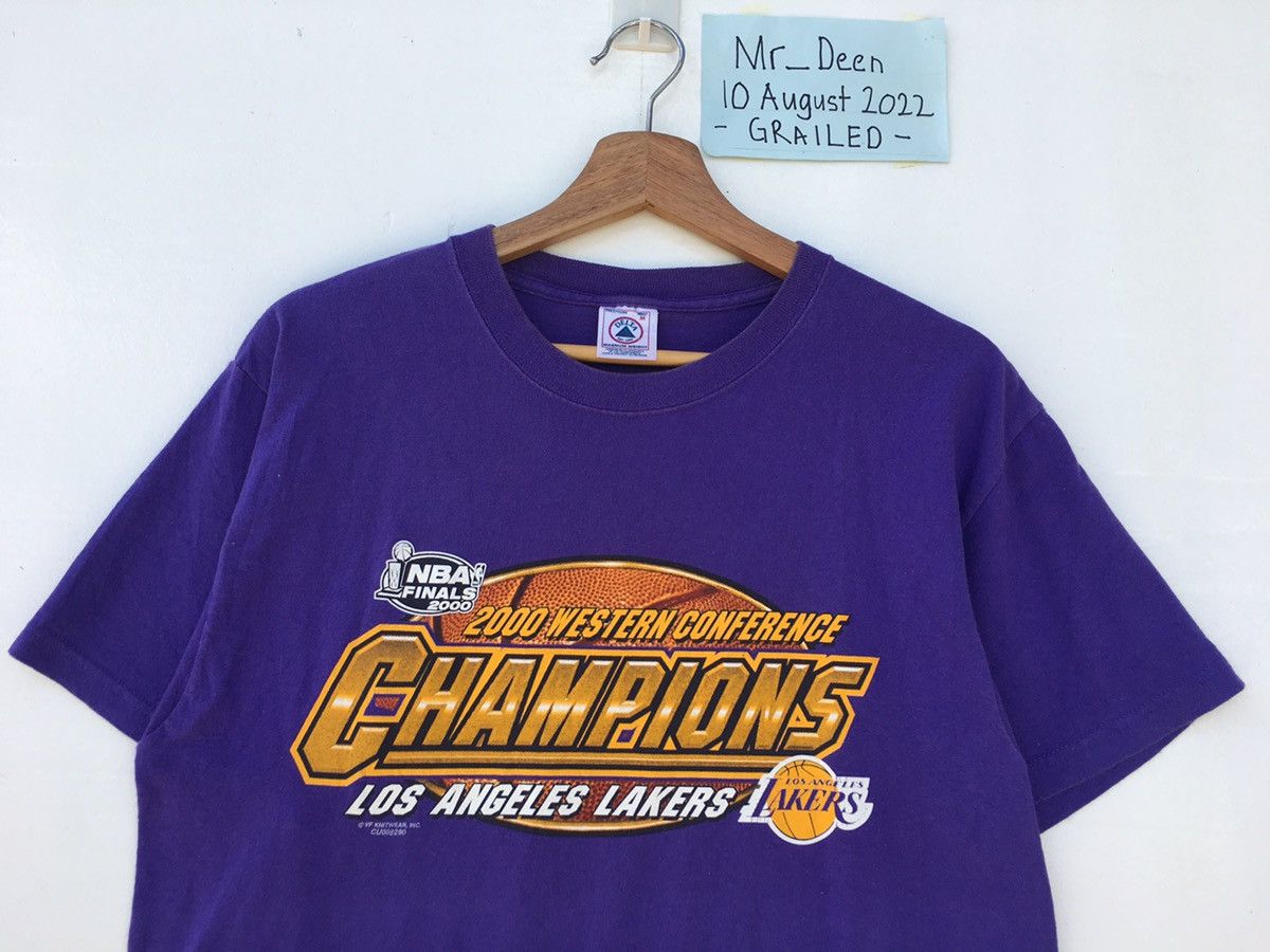 image of L A Lakers x Lakers Vintage Champions Los Angeles Lakers Nba Final 2000 Tee in Purple (Size Medium)