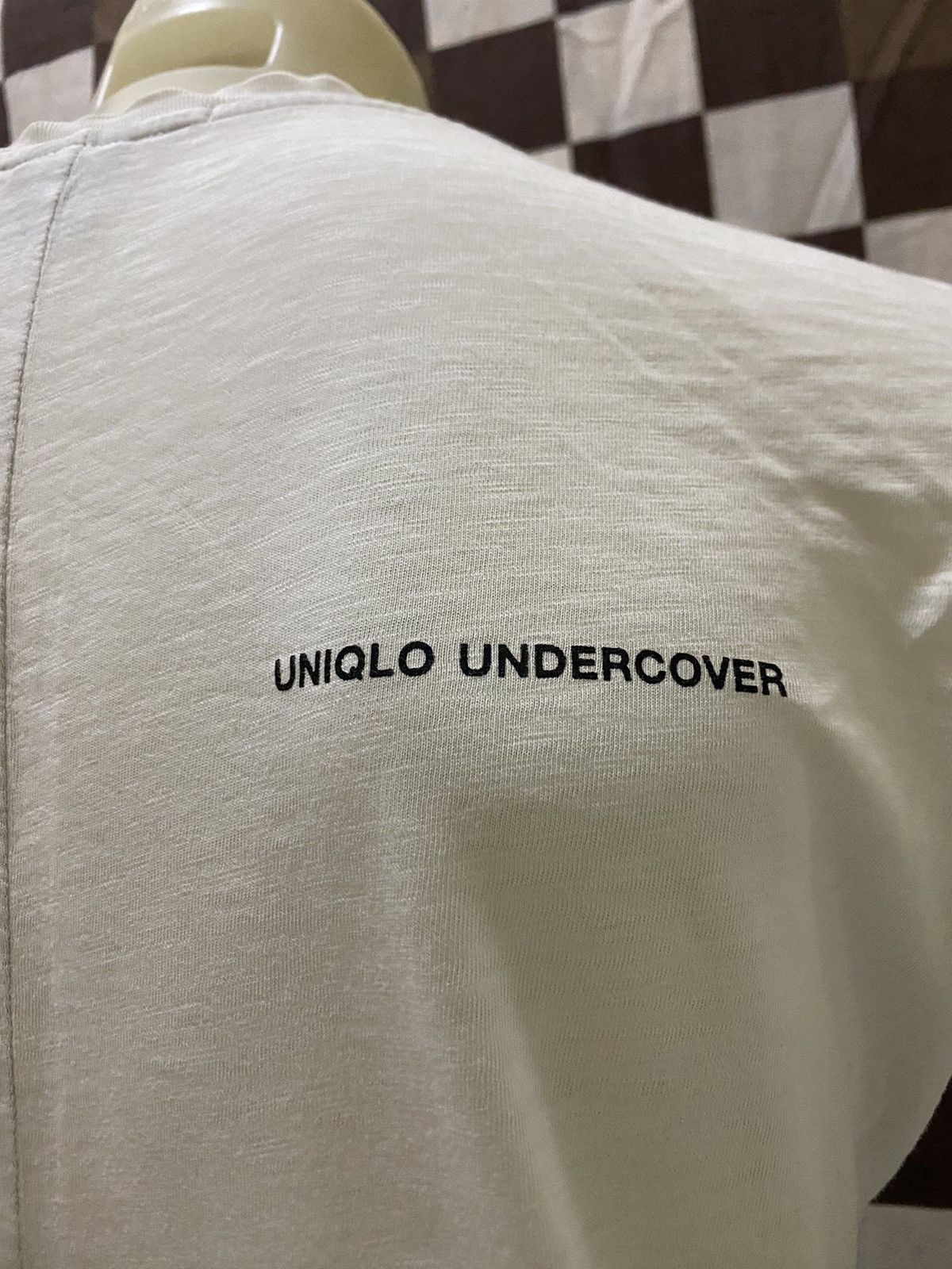 Jun Takahashi × Undercover × Uniqlo UNDERCOVER x GRUMPY SNOW WHITE TEE Size US M / EU 48-50 / 2 - 3 Thumbnail
