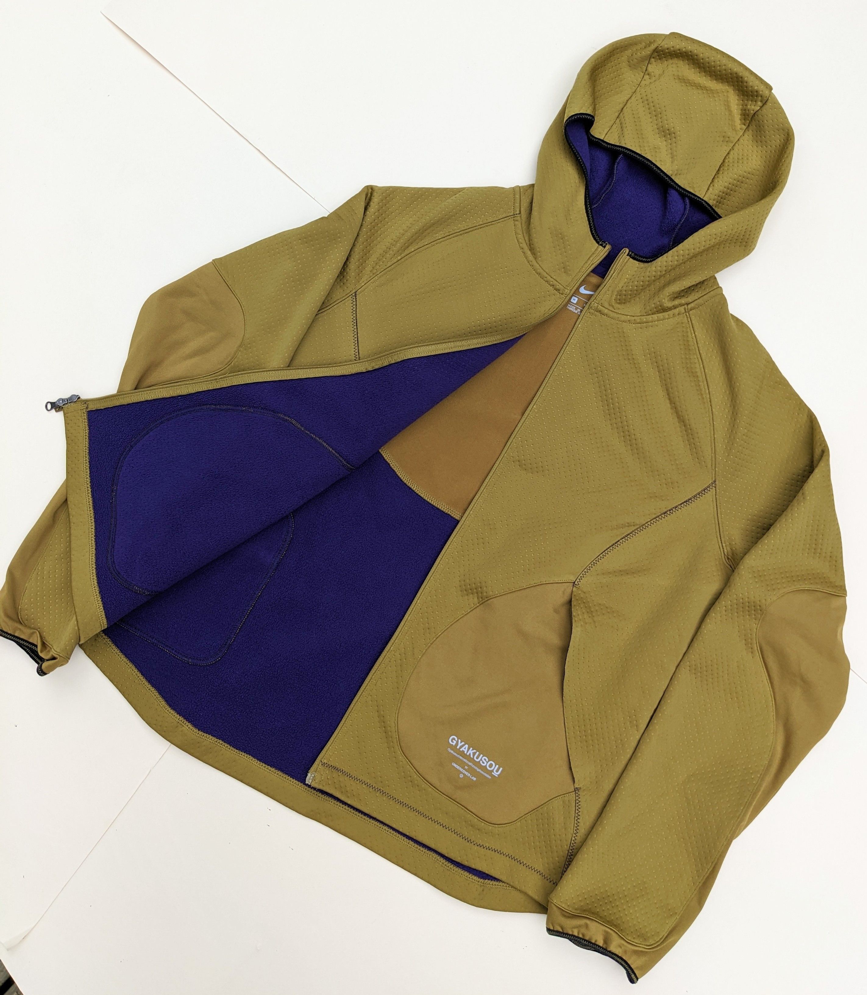 image of 2017 Nikelab Undercover Gyakusou Desert Fleece Hoody, Men's (Size Medium)