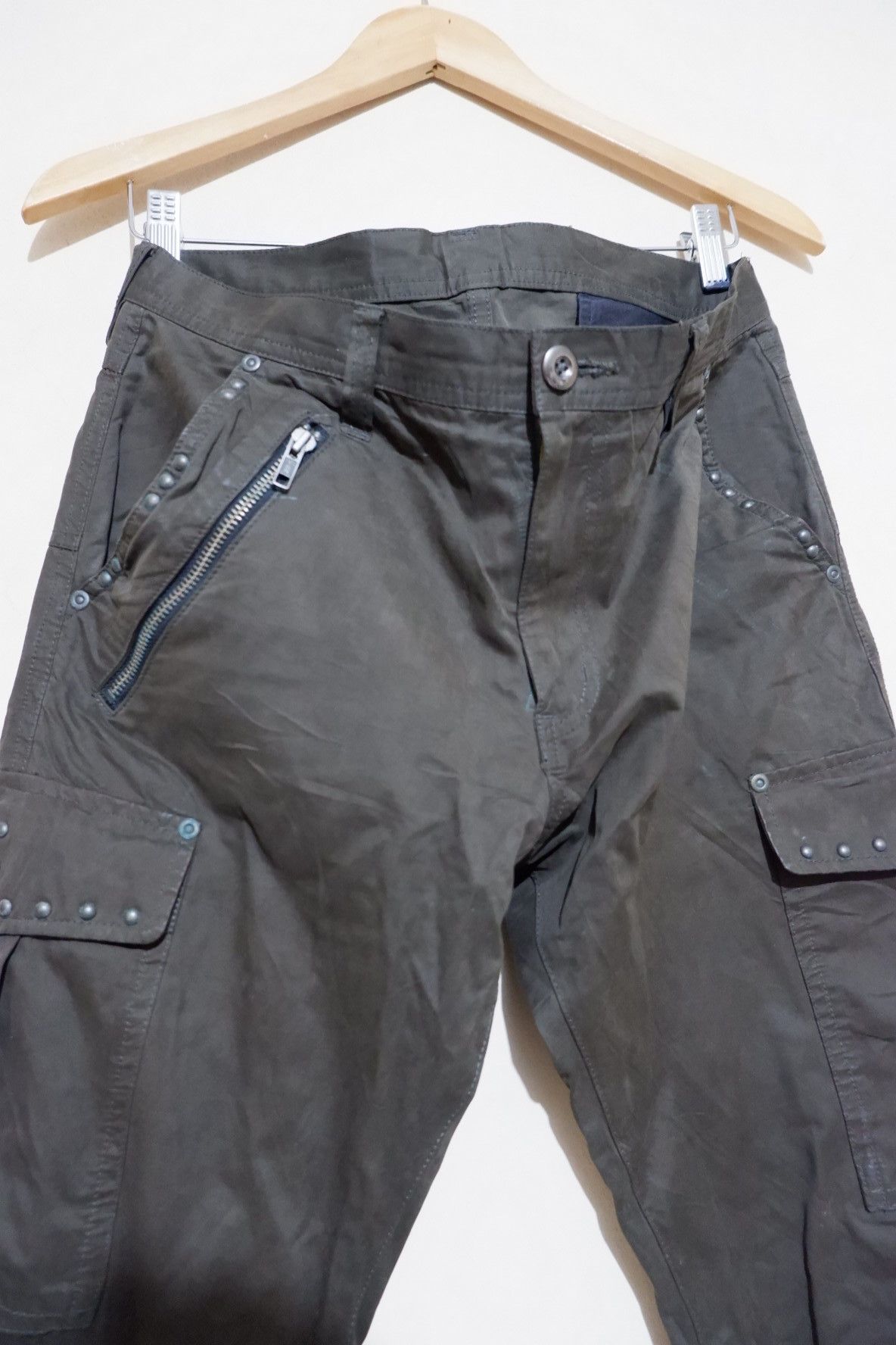Le Grande Bleu (L.G.B.) Difference by Rupert Studded cargo pants Size US 31 - 8 Thumbnail