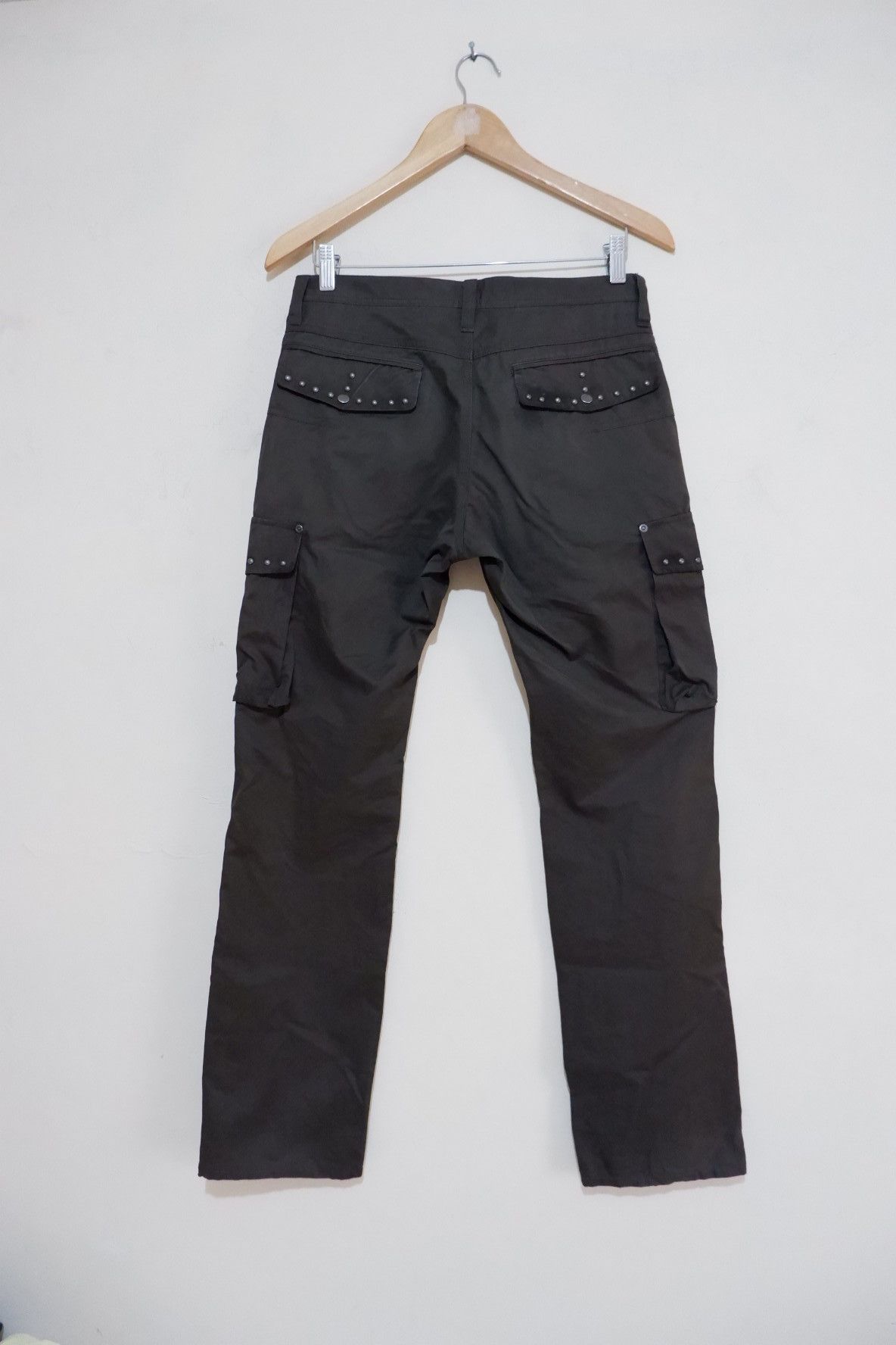 Le Grande Bleu (L.G.B.) Difference by Rupert Studded cargo pants Size US 31 - 2 Thumbnail