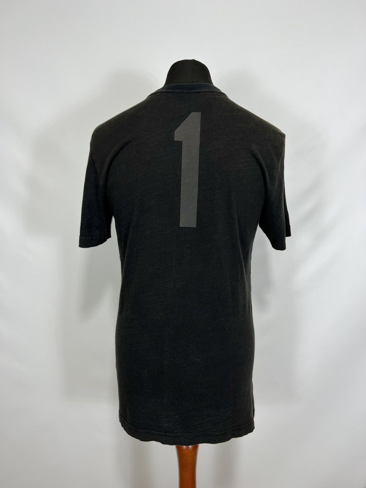 Nike × Vintage Vintage Nike International men’s T-shirt Size US M / EU 48-50 / 2 - 3 Thumbnail