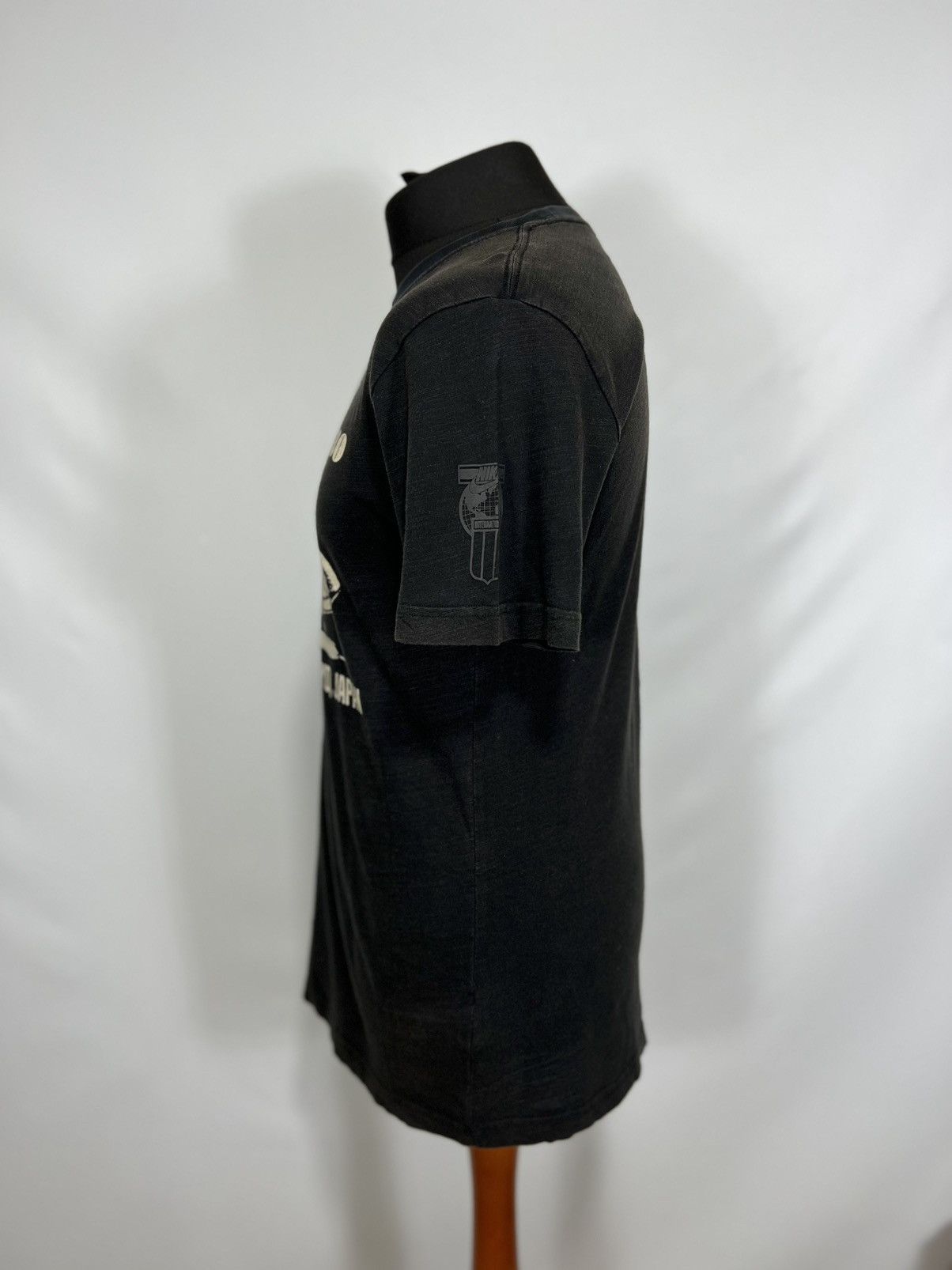 Nike × Vintage Vintage Nike International men’s T-shirt Size US M / EU 48-50 / 2 - 2 Thumbnail