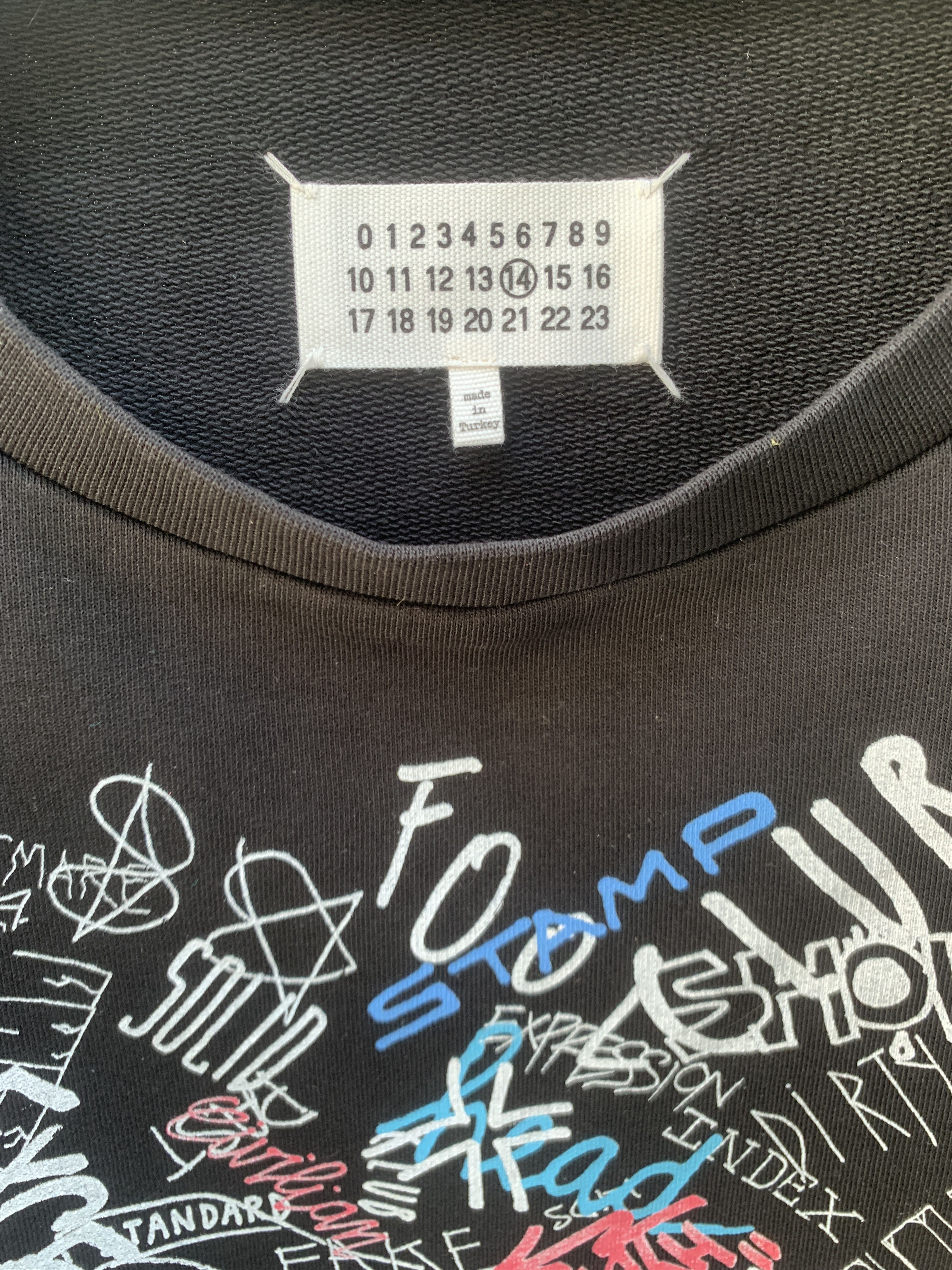 Maison Margiela MM14 GRAFFITI PRINT CREWDNECK OVERSIZED SWEATSHIRT Size US M / EU 48-50 / 2 - 5 Thumbnail